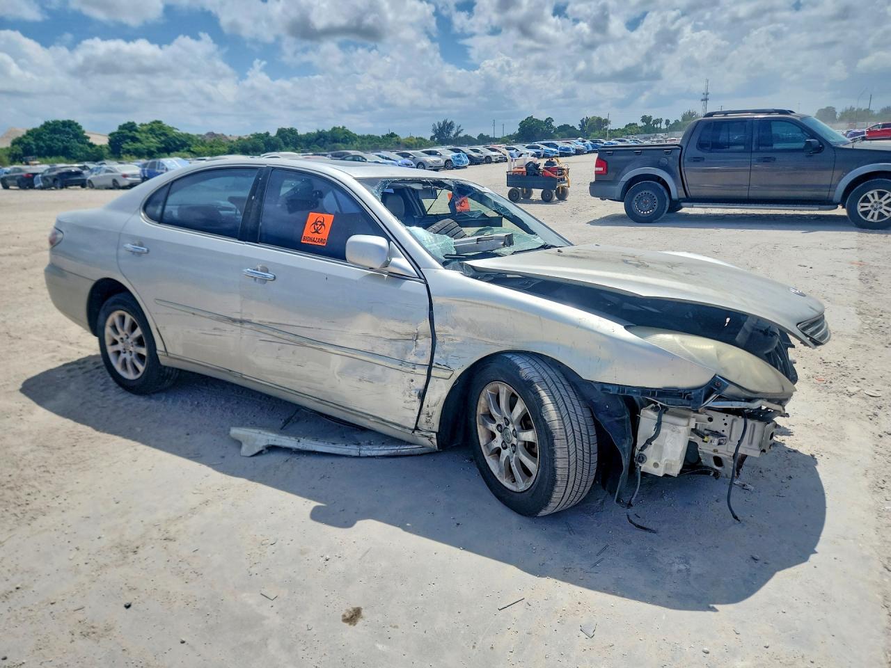 2002 Lexus Es 300 Silver vin: JTHBF30G820016762