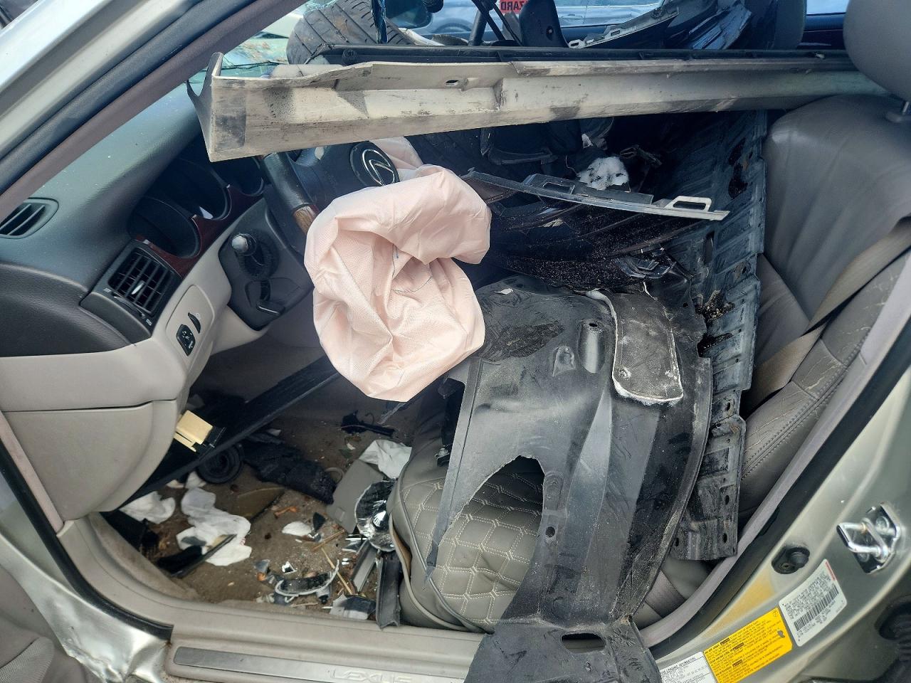 2002 Lexus Es 300 Silver vin: JTHBF30G820016762