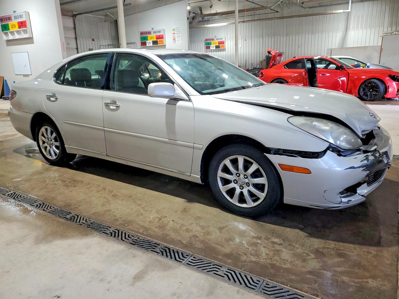2002 Lexus Es 300 Base Beige vin: JTHBF30G820063628
