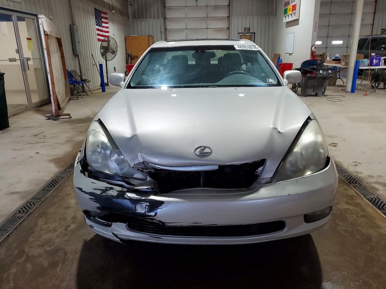 2002 Lexus Es 300 Base Beige vin: JTHBF30G820063628