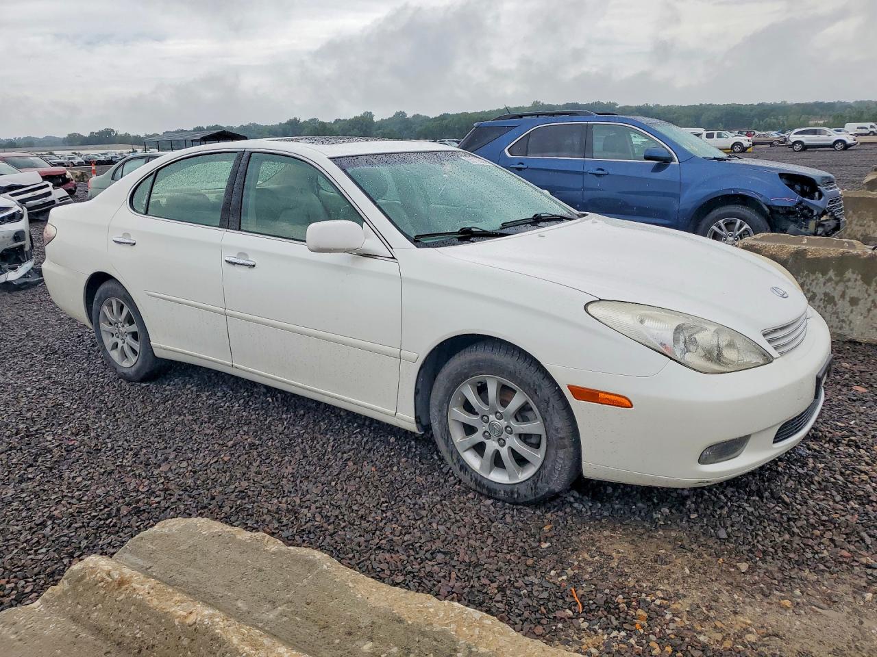 2002 Lexus Es 300 White vin: JTHBF30G820084270