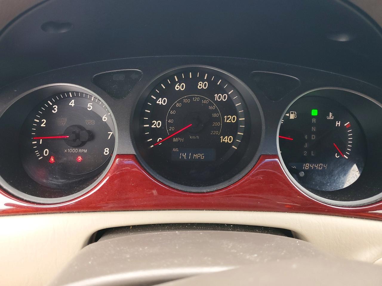 2002 Lexus Es 300 White vin: JTHBF30G820084270