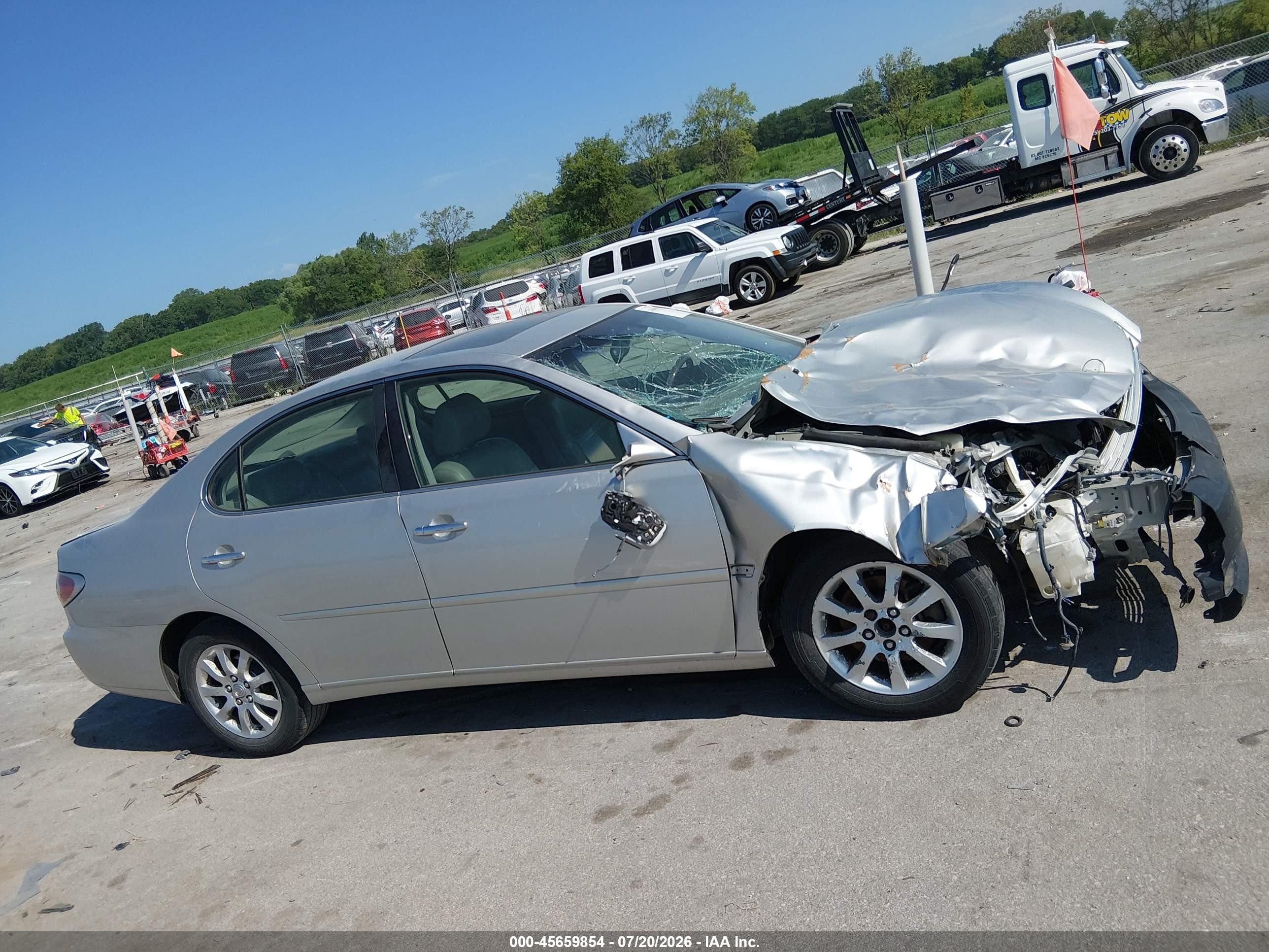 2002 Lexus Es 300 Silver vin: JTHBF30G825024251