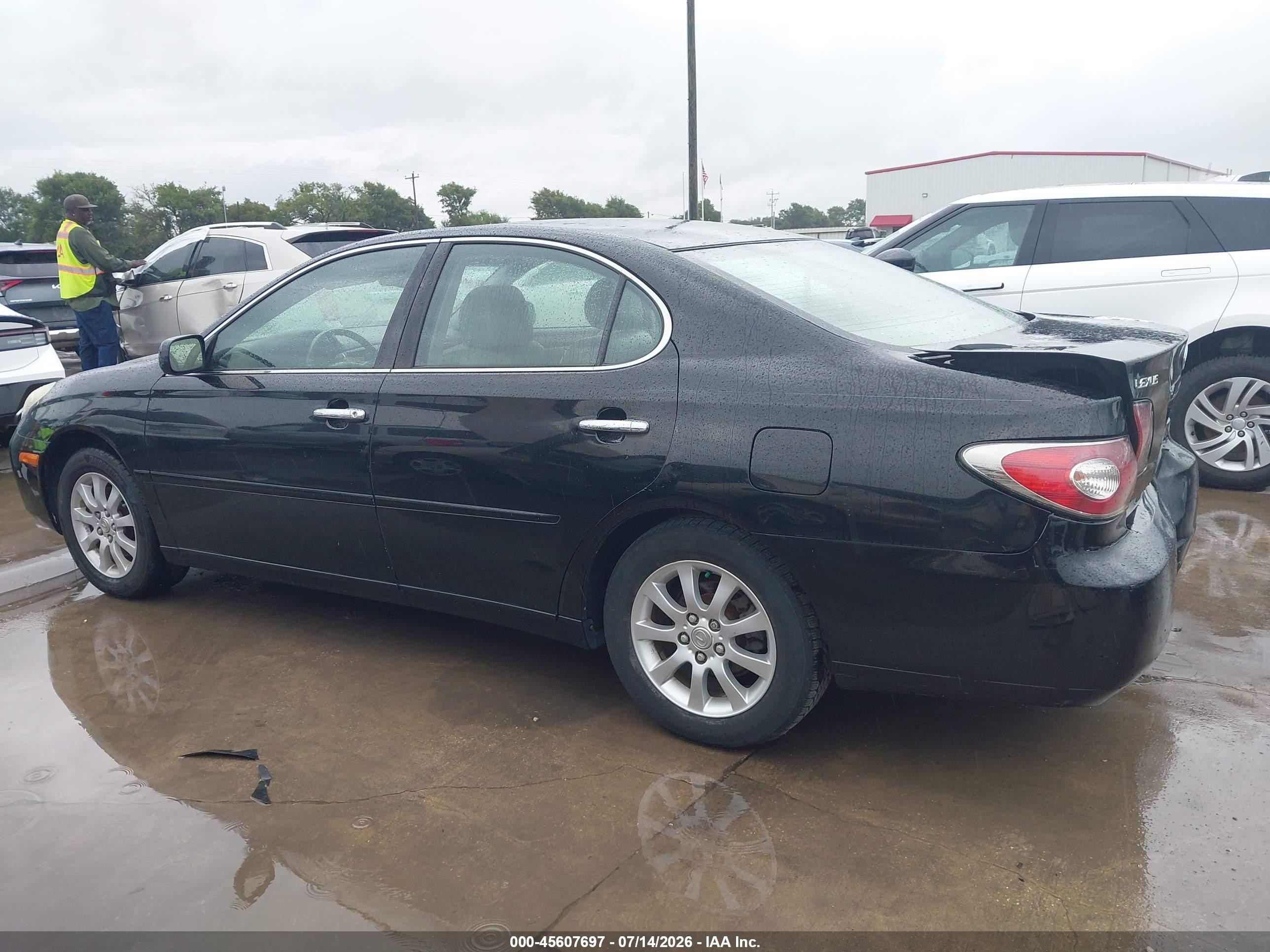2003 Lexus Es 300   Black vin: JTHBF30G830143903