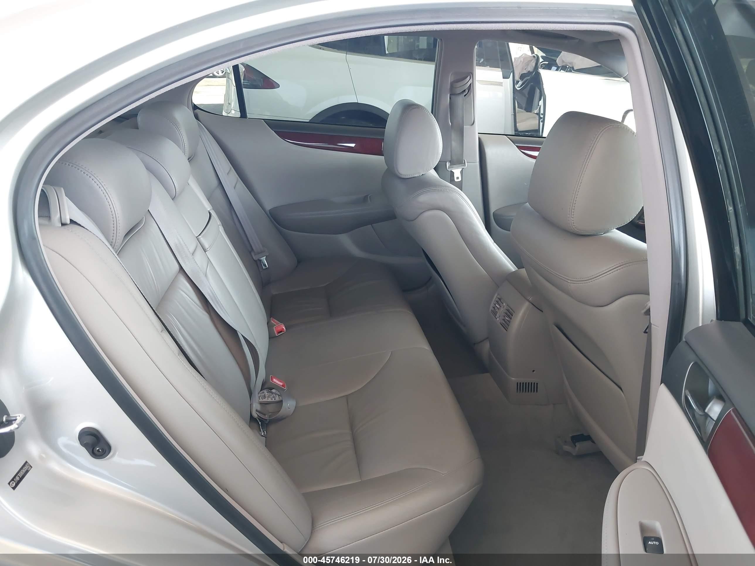 2003 Lexus Es 300 Silver vin: JTHBF30G836006831