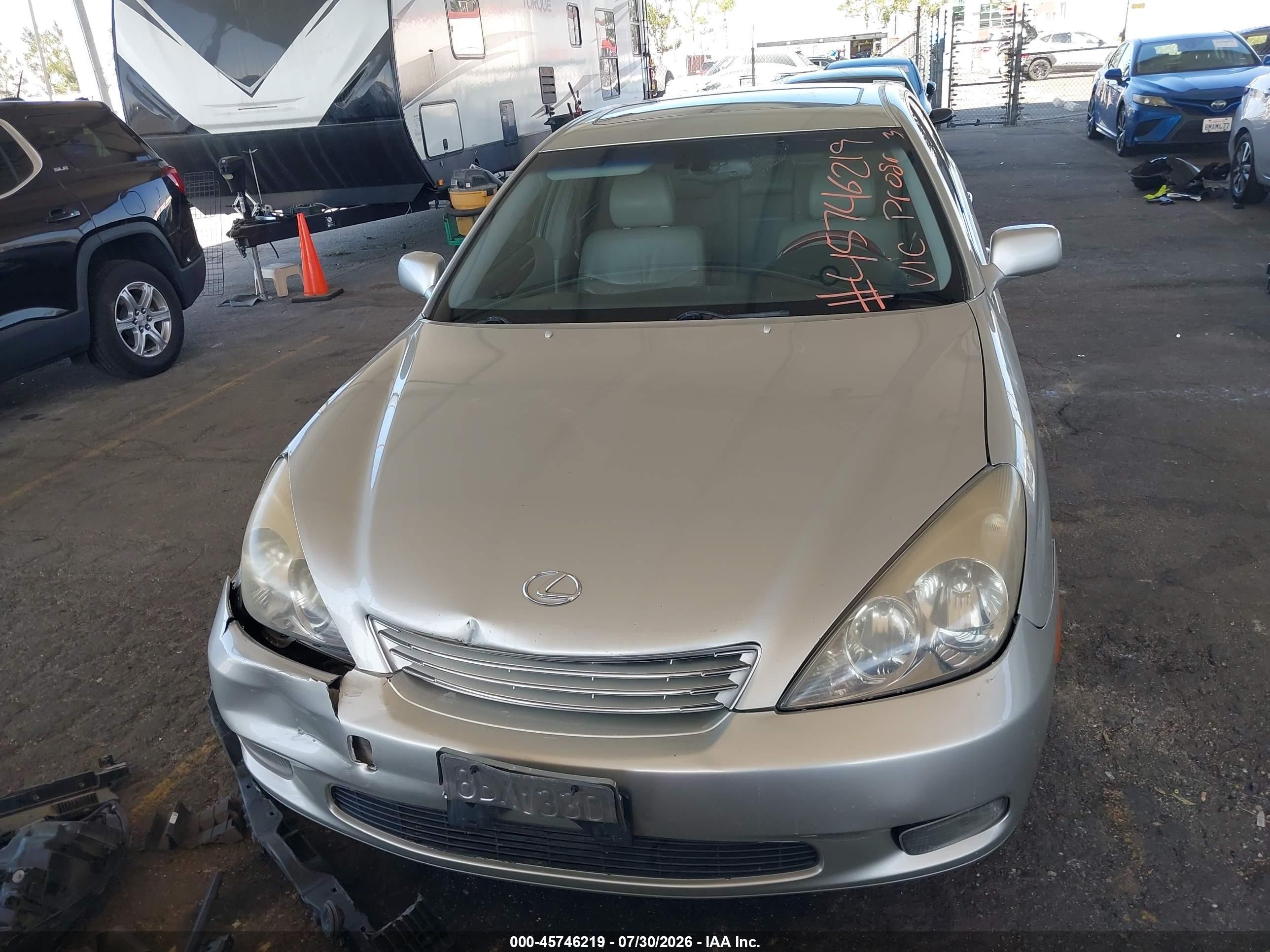 2003 Lexus Es 300 Silver vin: JTHBF30G836006831