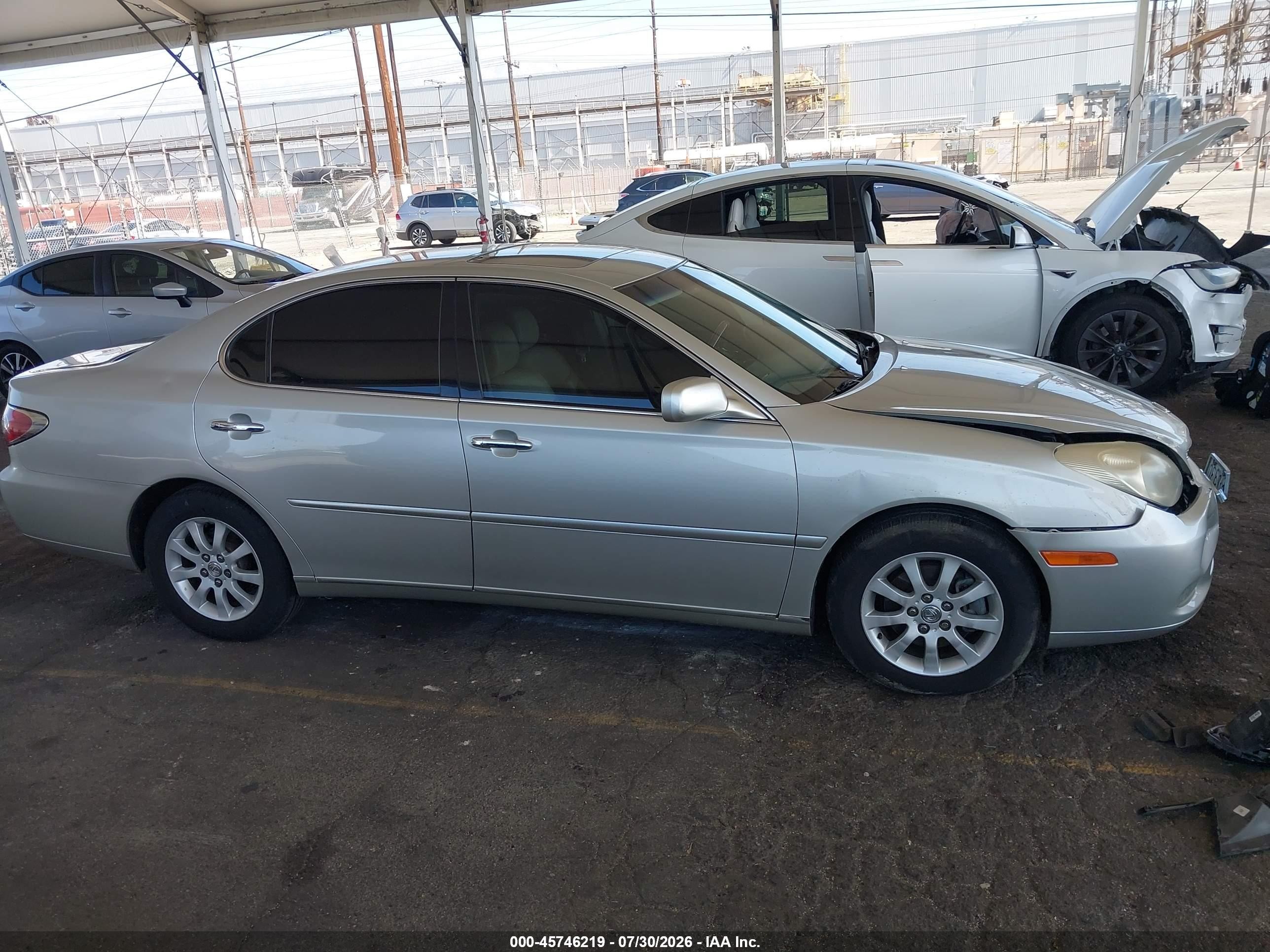 2003 Lexus Es 300   Silver vin: JTHBF30G836006831