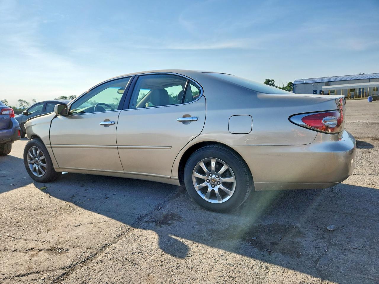 2003 Lexus Es 300 Бежевый vin: JTHBF30G836009910