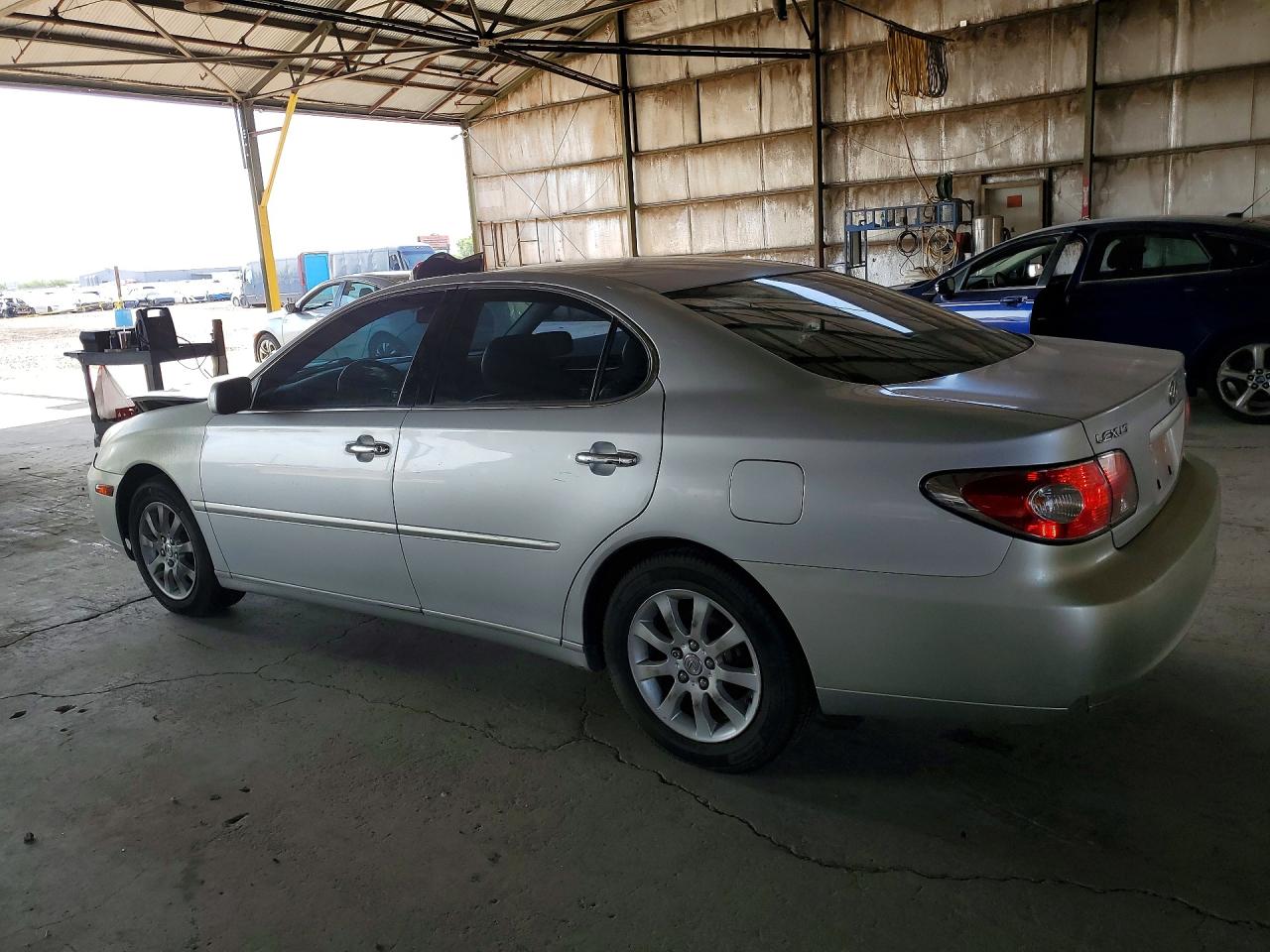 2002 Lexus Es 300 Серебряный vin: JTHBF30G920039404