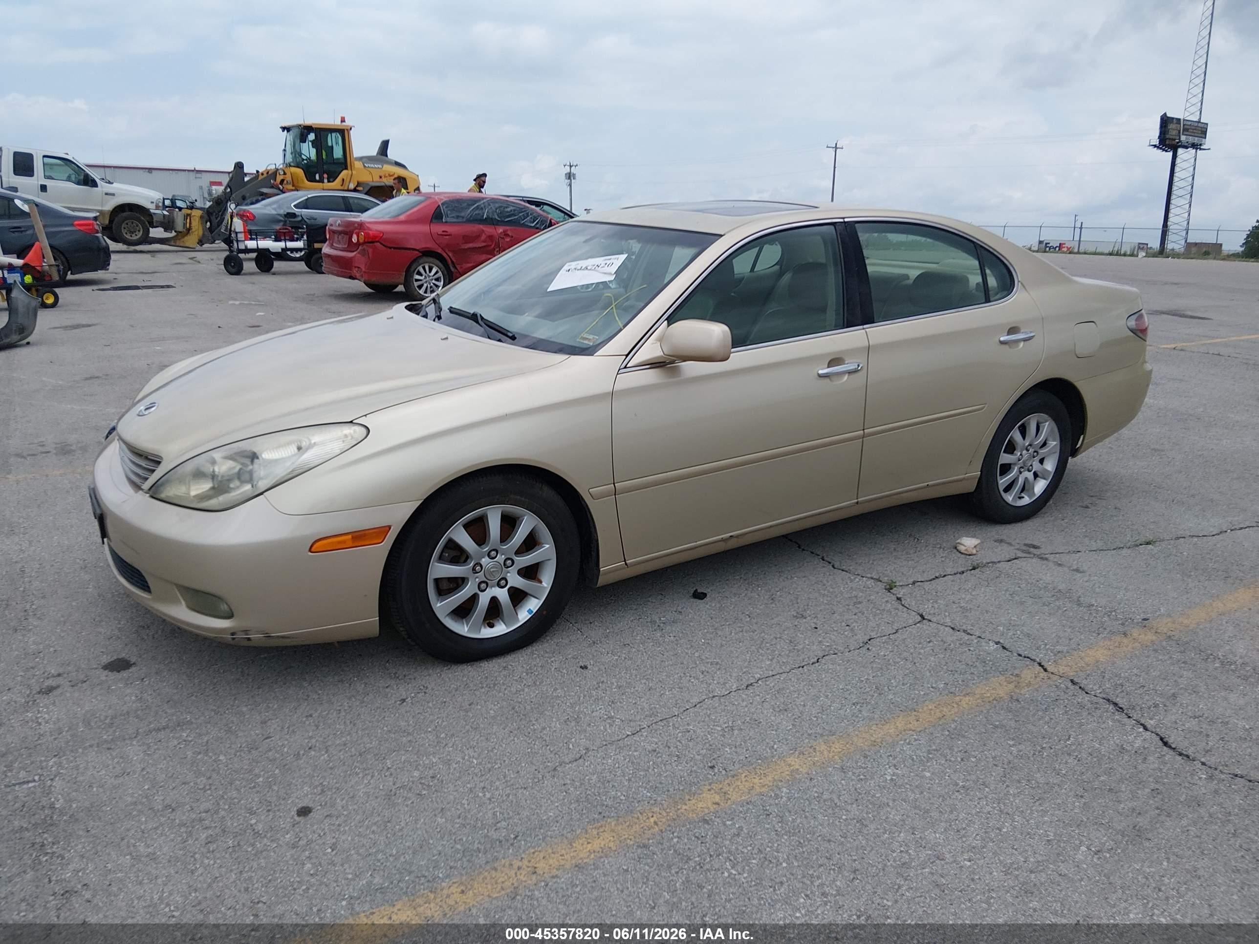 2002 Lexus Es 300   Gold vin: JTHBF30G920072032