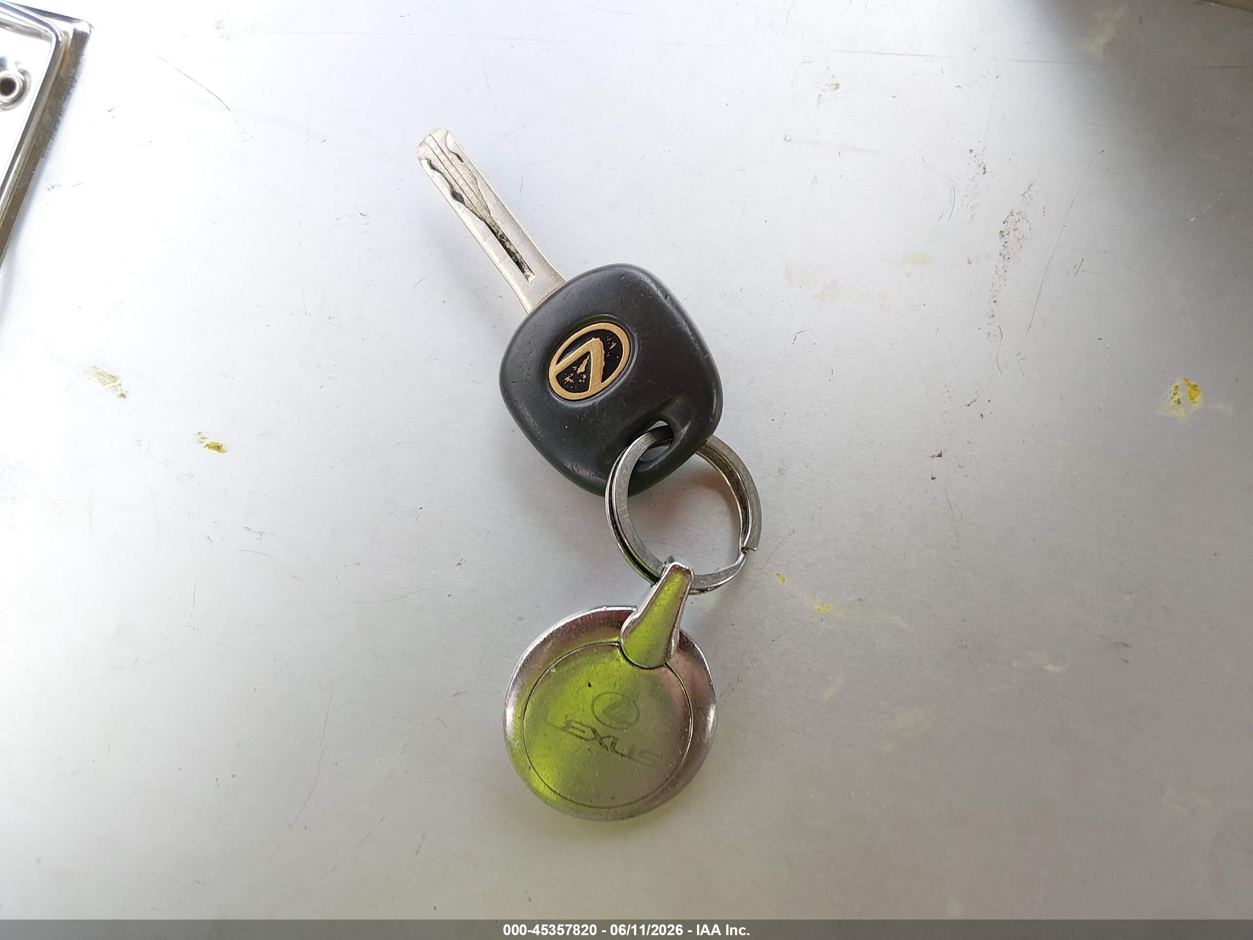 2002 Lexus Es 300   Gold vin: JTHBF30G920072032