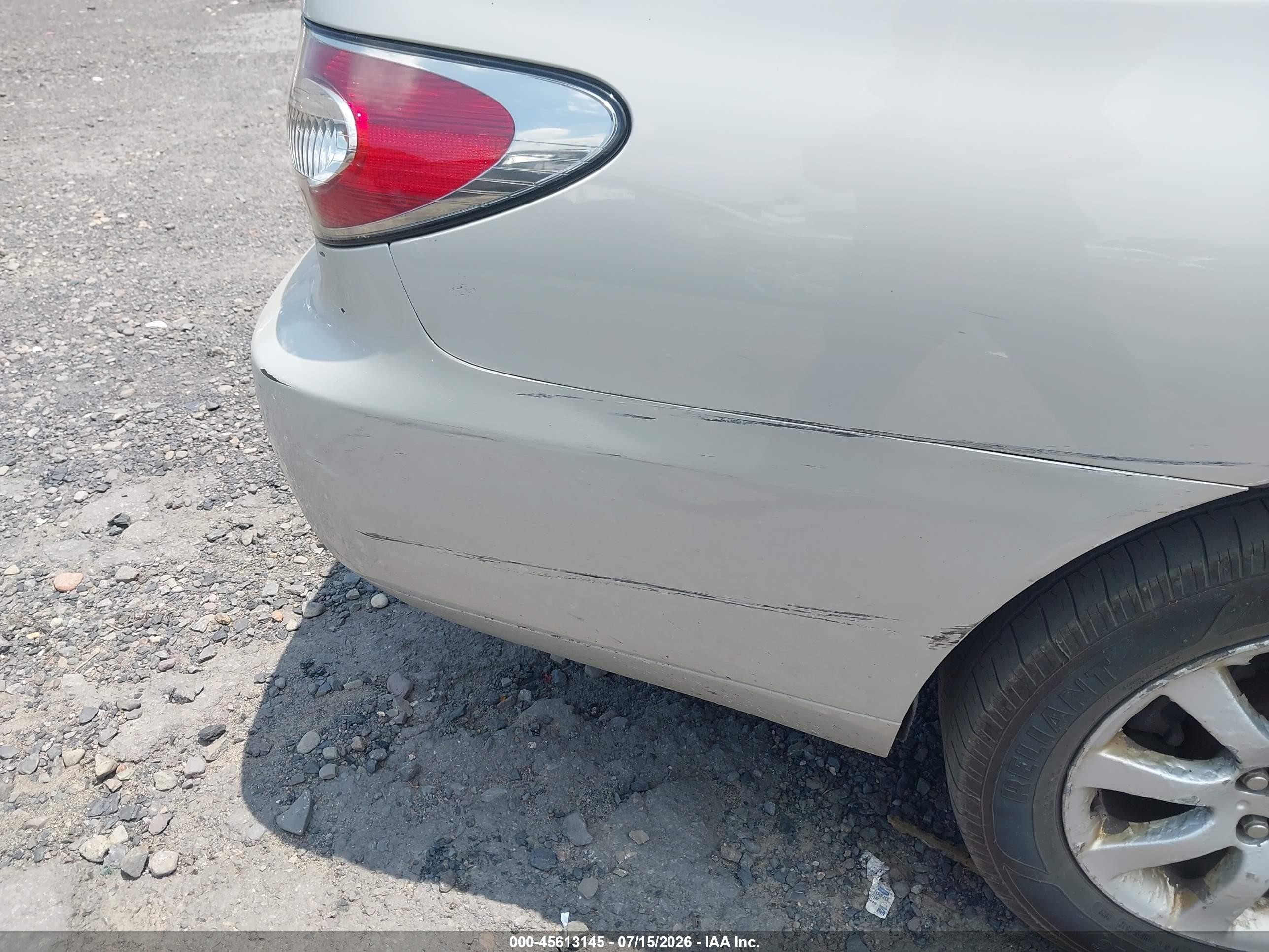 2002 Lexus Es 300   Gold vin: JTHBF30G925017731