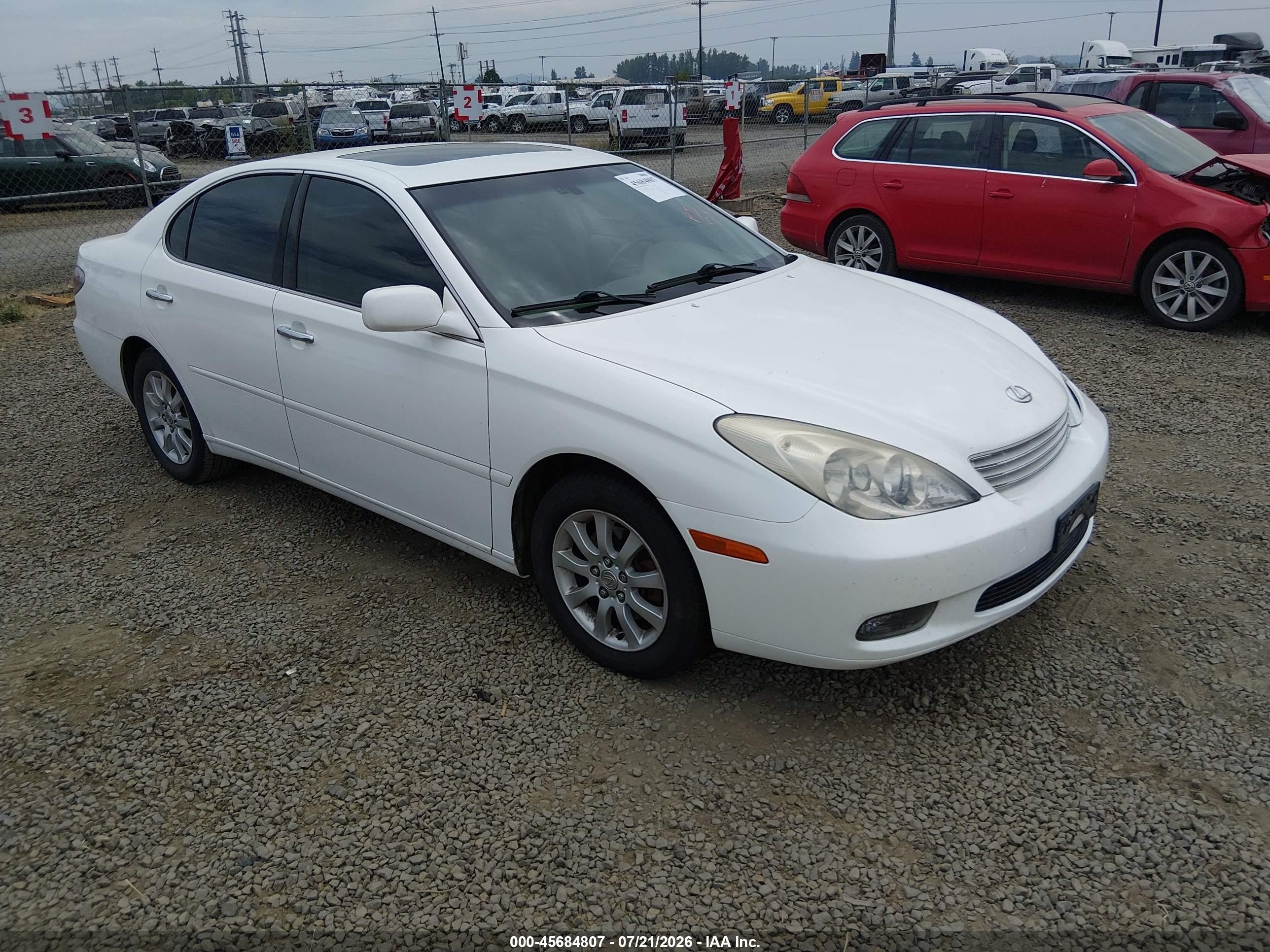 2003 Lexus Es 300 White vin: JTHBF30G930140041