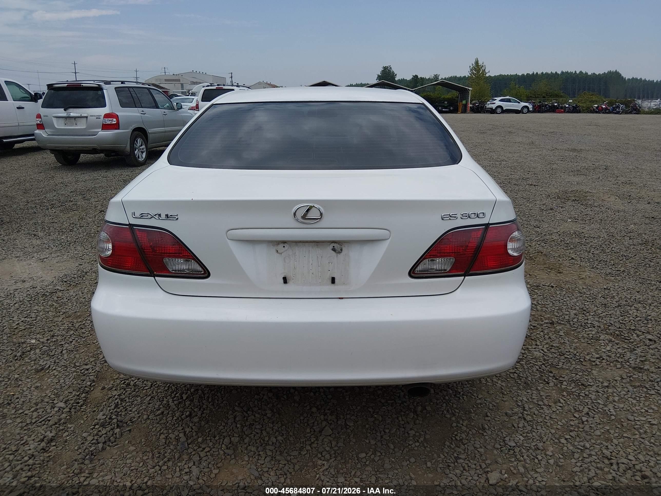 2003 Lexus Es 300 White vin: JTHBF30G930140041