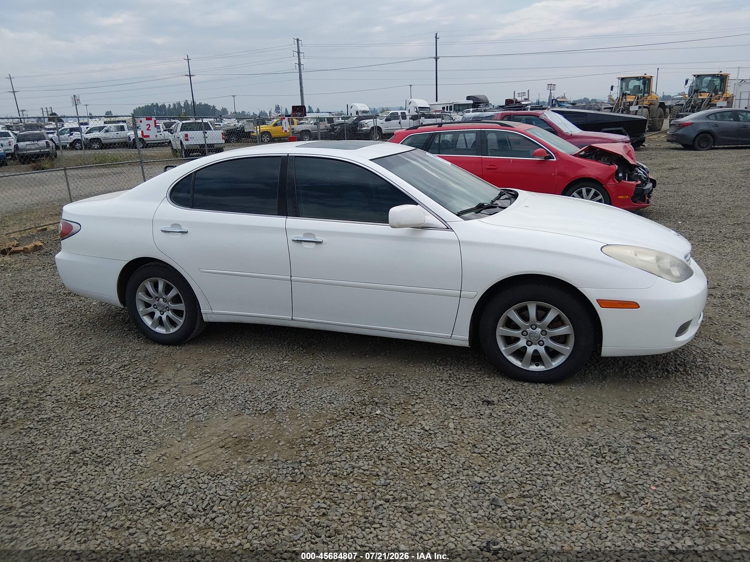 2003 Lexus Es 300 White vin: JTHBF30G930140041