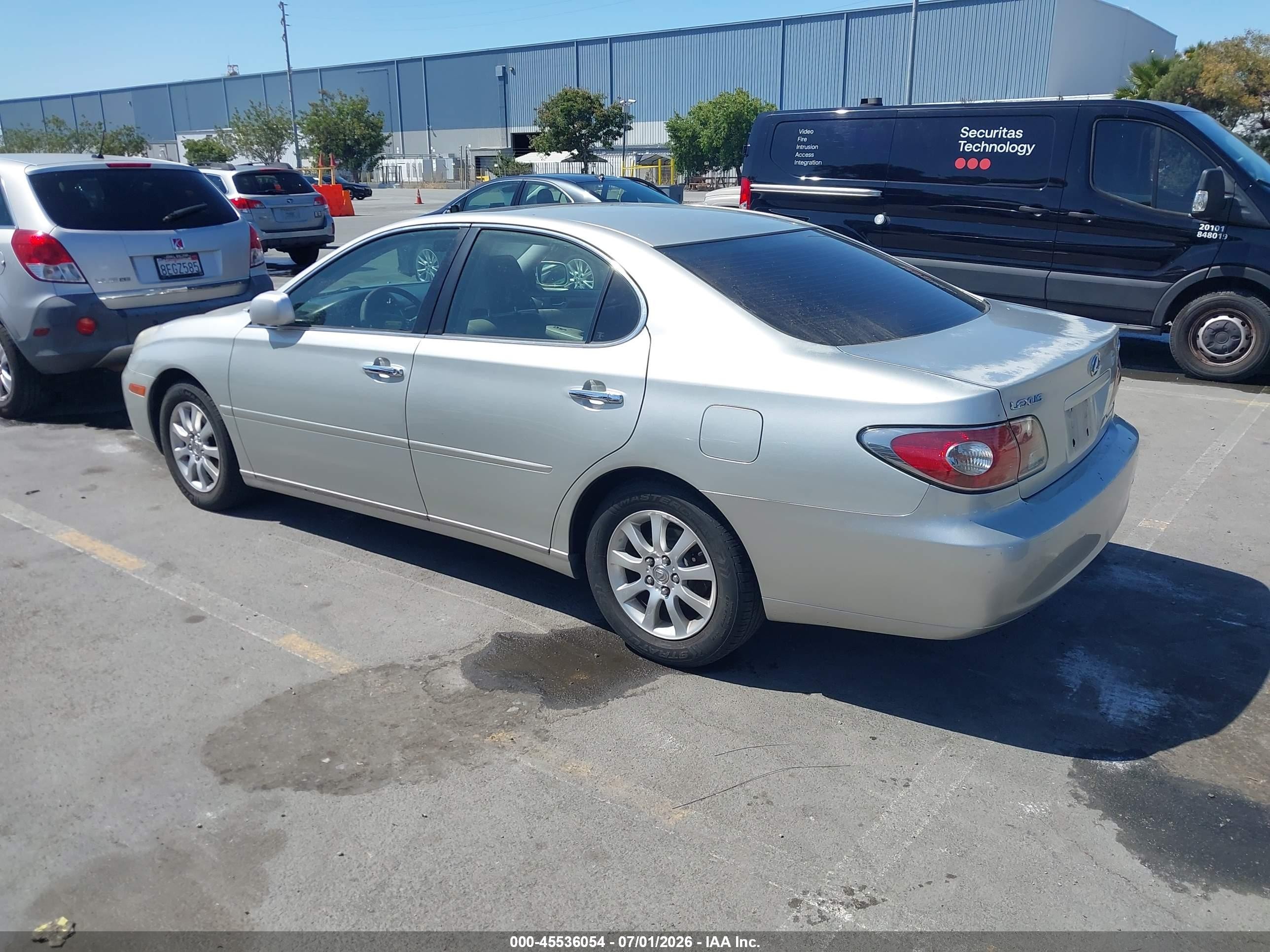 2003 Lexus Es 300   Silver vin: JTHBF30G935038435