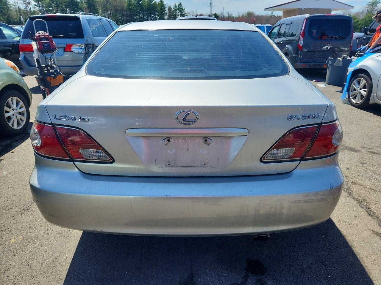 2002 Lexus Es Серебряный vin: JTHBF30GX20015211