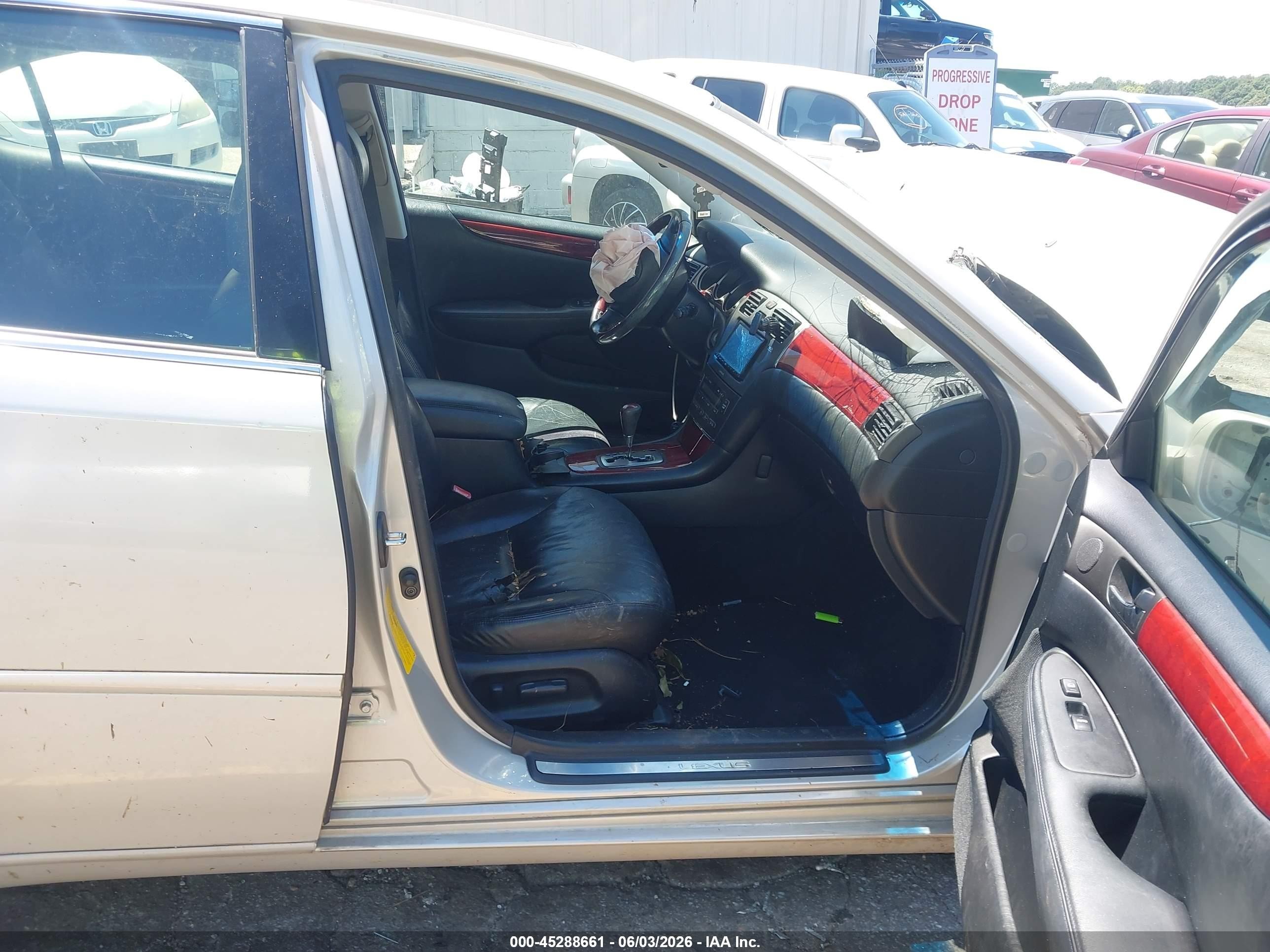 2002 Lexus Es 300   Champagne vin: JTHBF30GX20069964