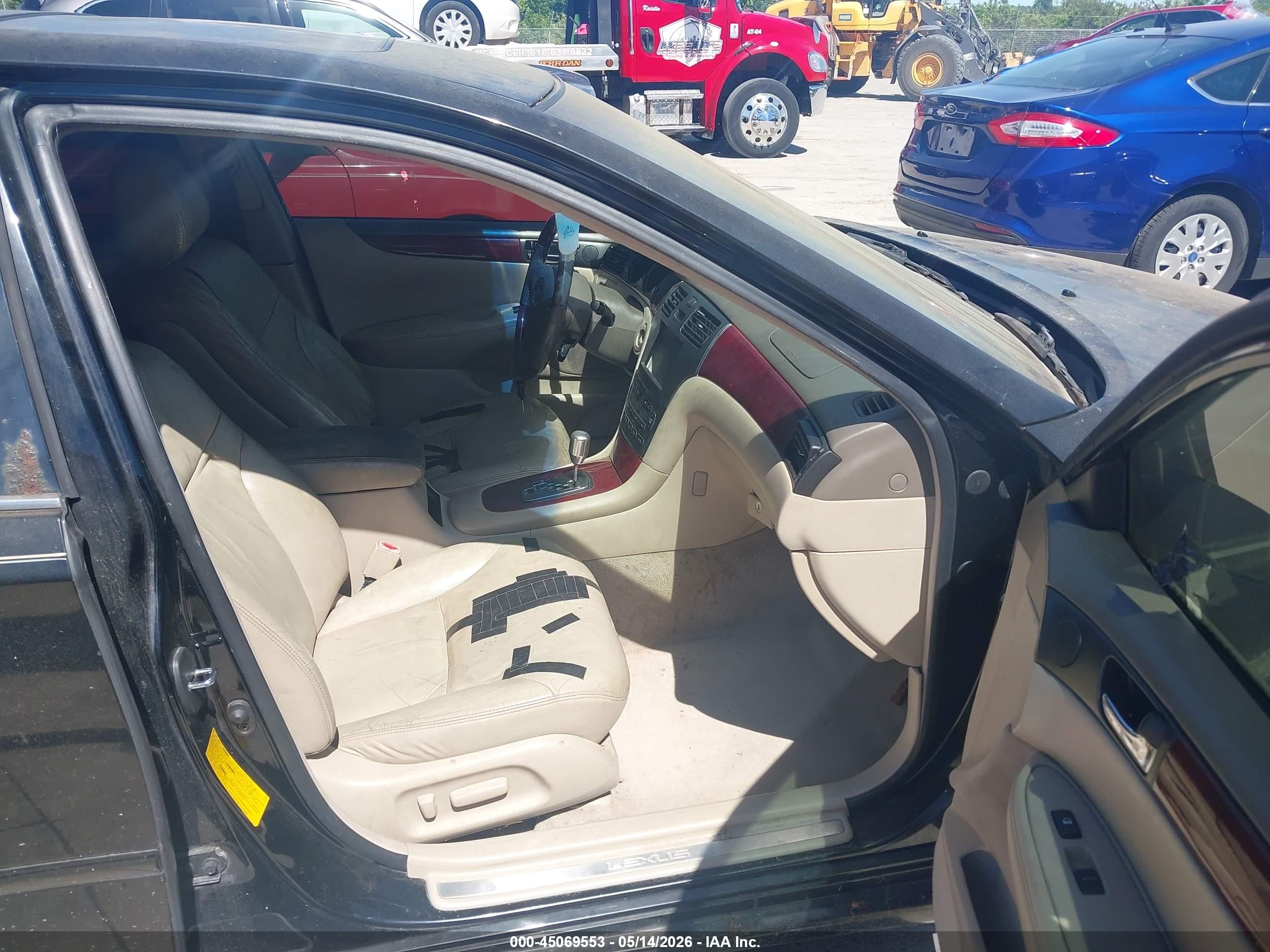 2002 Lexus Es 300   Black vin: JTHBF30GX20078681
