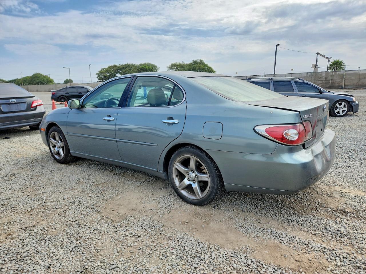 2002 Lexus Es 300 Blue vin: JTHBF30GX20082004