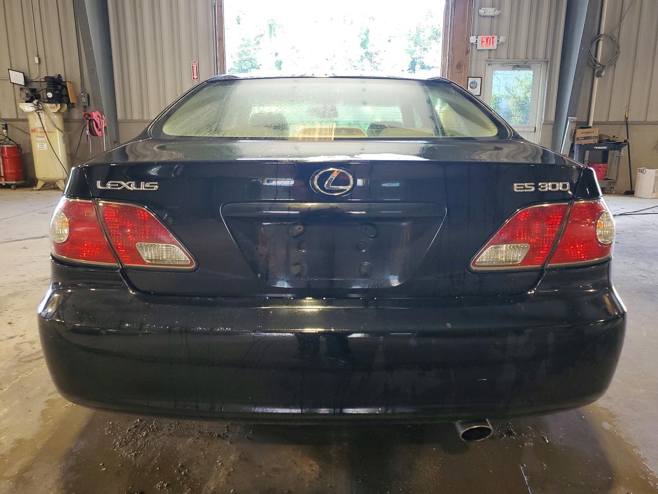 2002 Lexus Es 300 Black vin: JTHBF30GX20084934