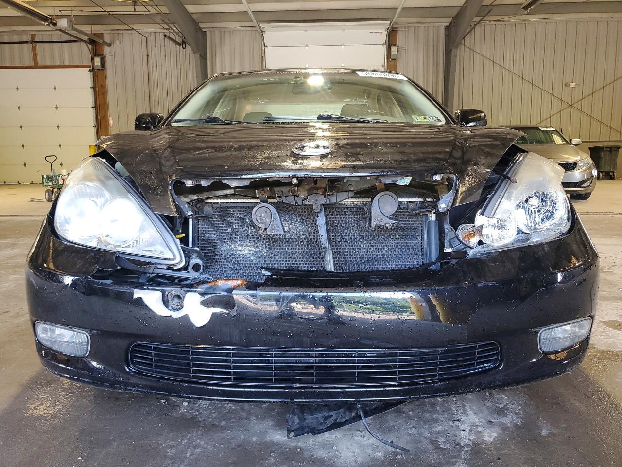 2002 Lexus Es 300 Black vin: JTHBF30GX20084934