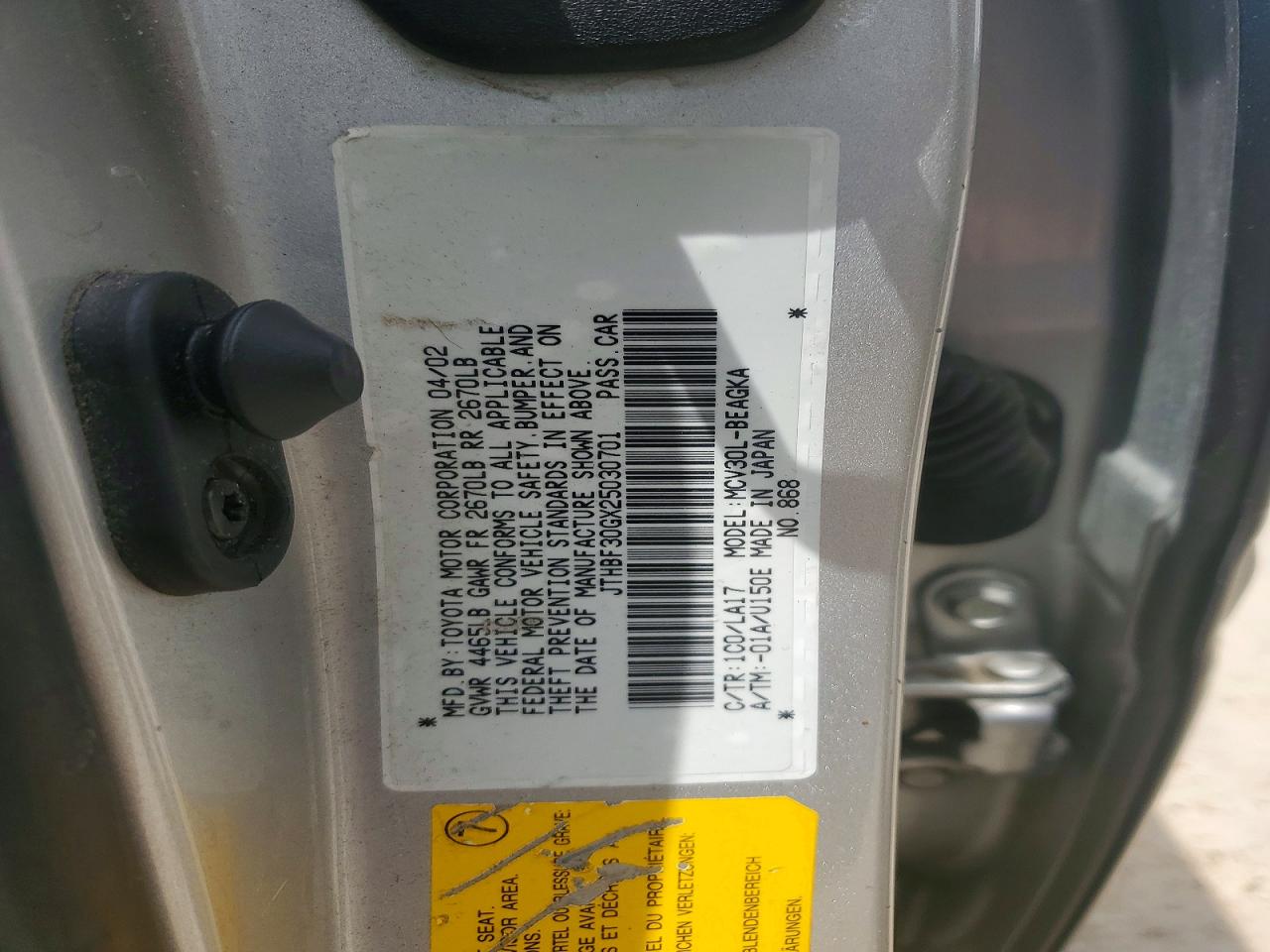2002 Lexus Es 300 Silver vin: JTHBF30GX25030701