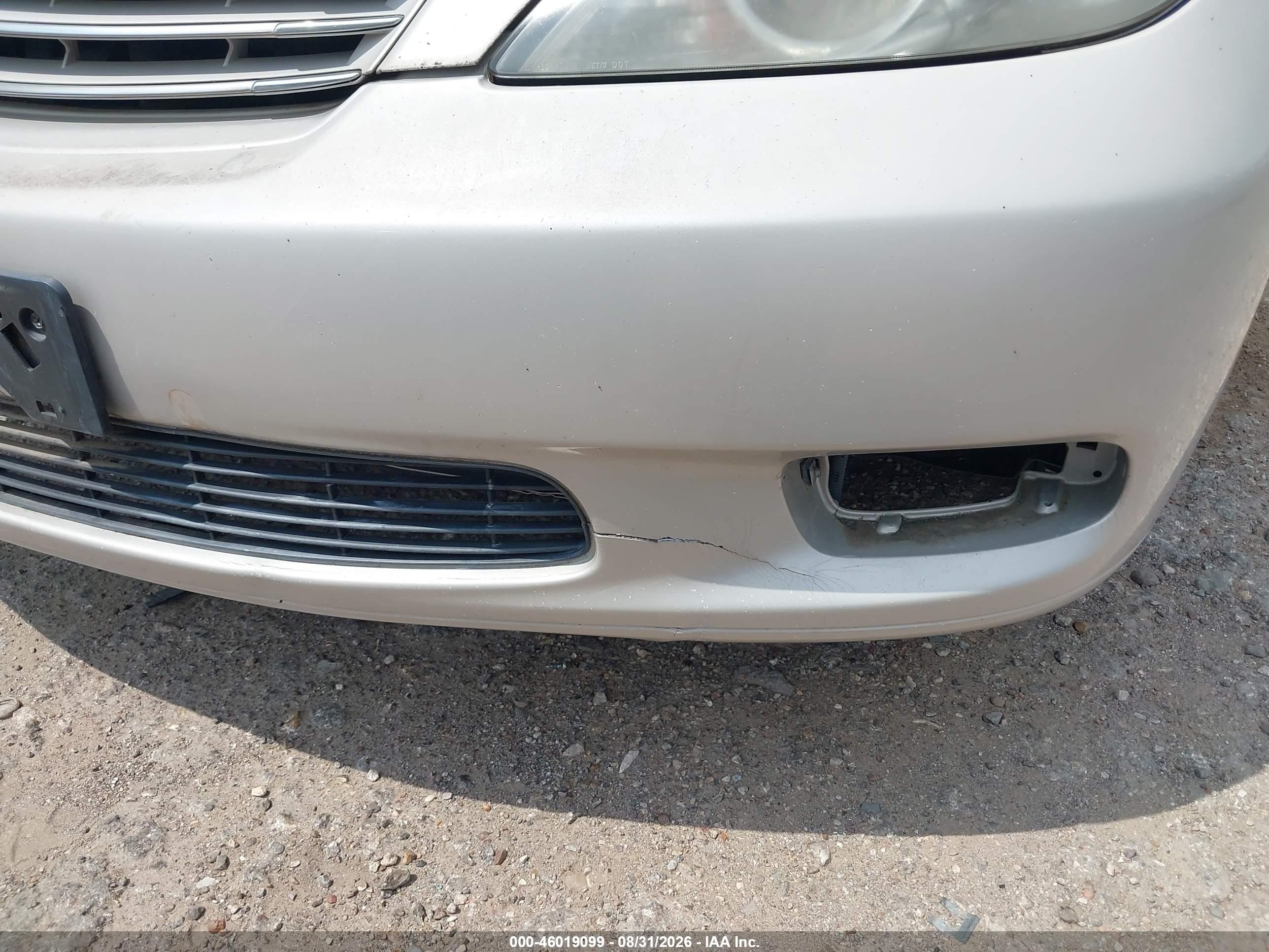 2003 Lexus Es 300   Silver vin: JTHBF30GX30087690