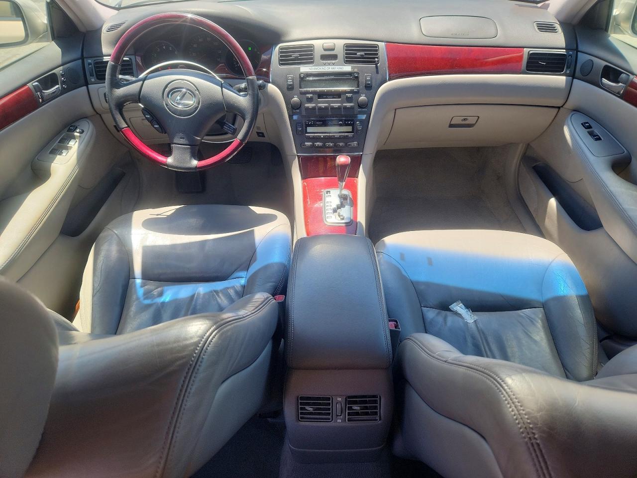 2003 Lexus Es 300 Silver vin: JTHBF30GX30128920