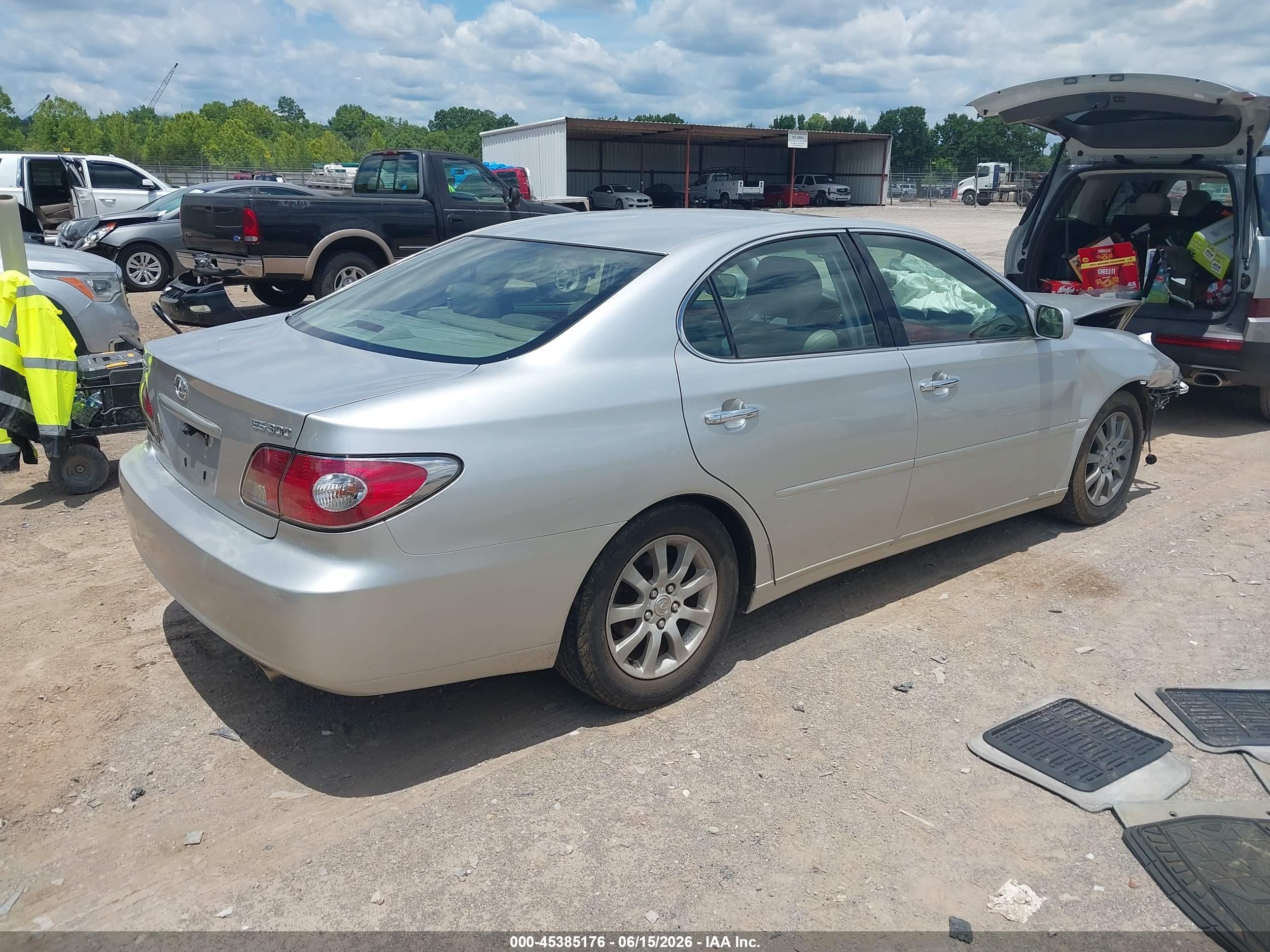 2003 Lexus Es 300   Серебряный vin: JTHBF30GX30149024