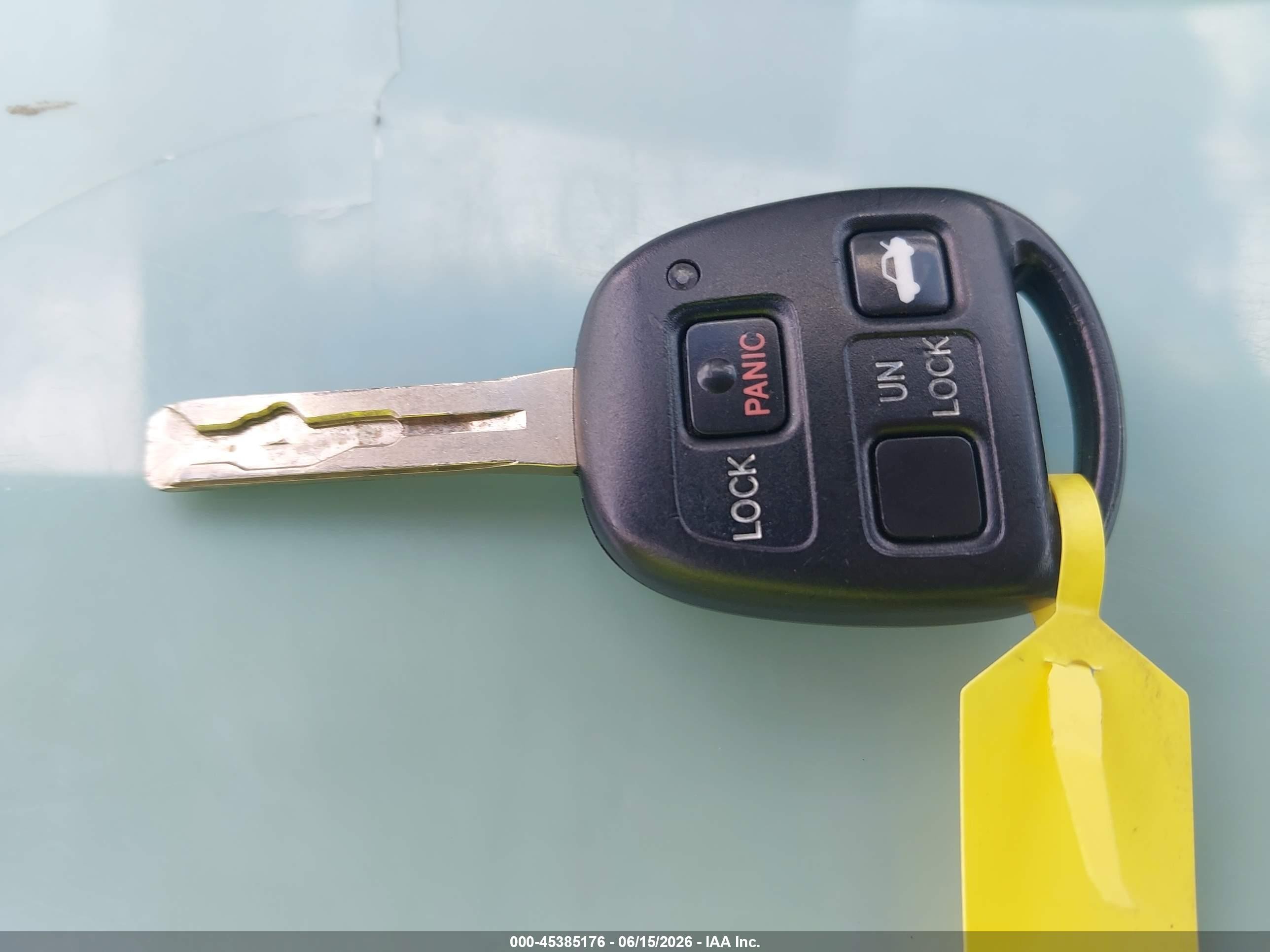 2003 Lexus Es 300   Серебряный vin: JTHBF30GX30149024