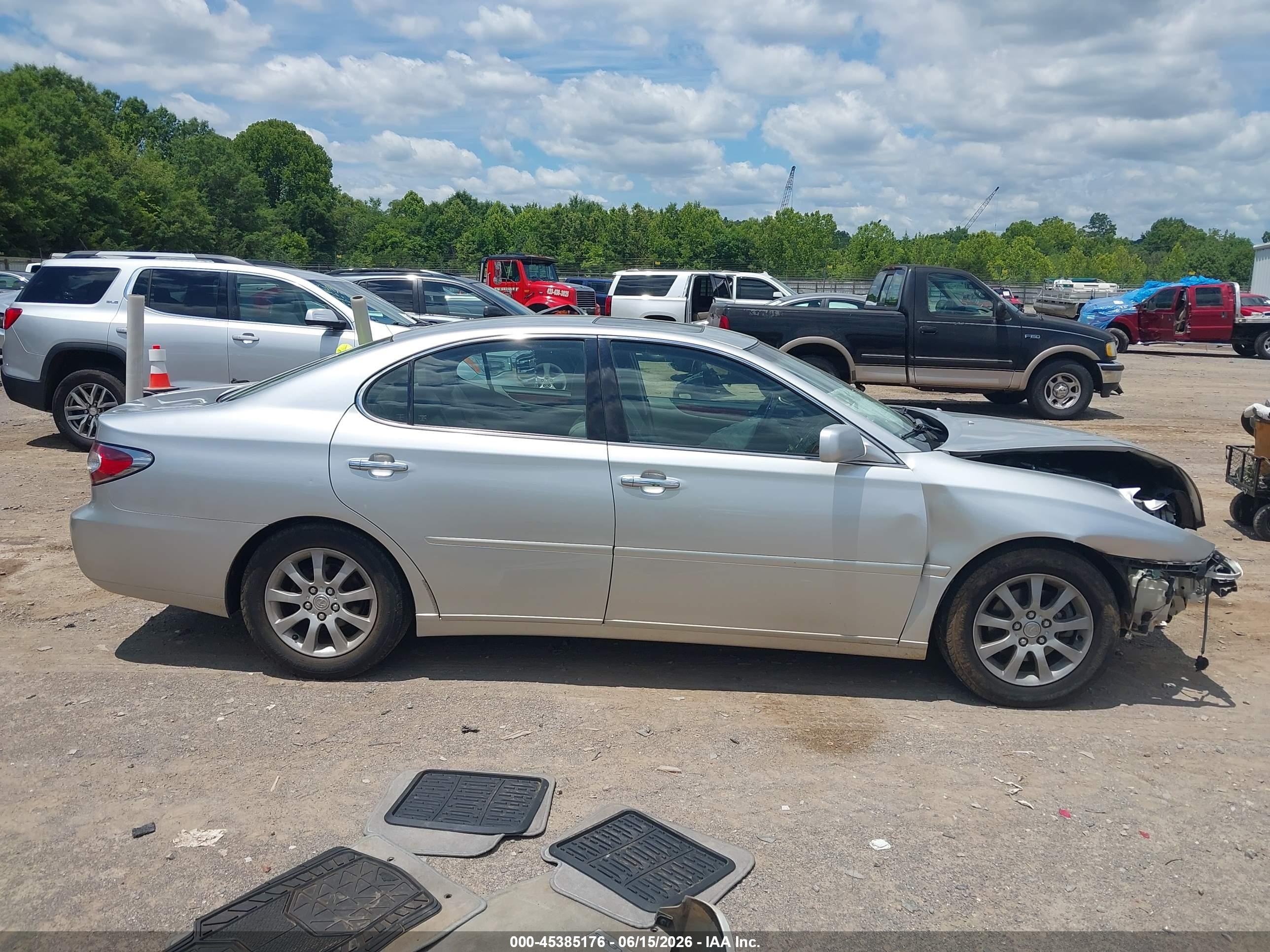 2003 Lexus Es 300   Серебряный vin: JTHBF30GX30149024