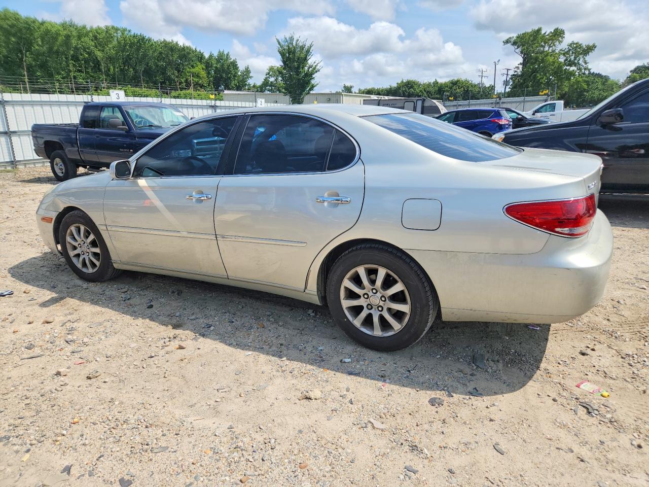 2003 Lexus Es 300 Silver vin: JTHBF30GX36019631
