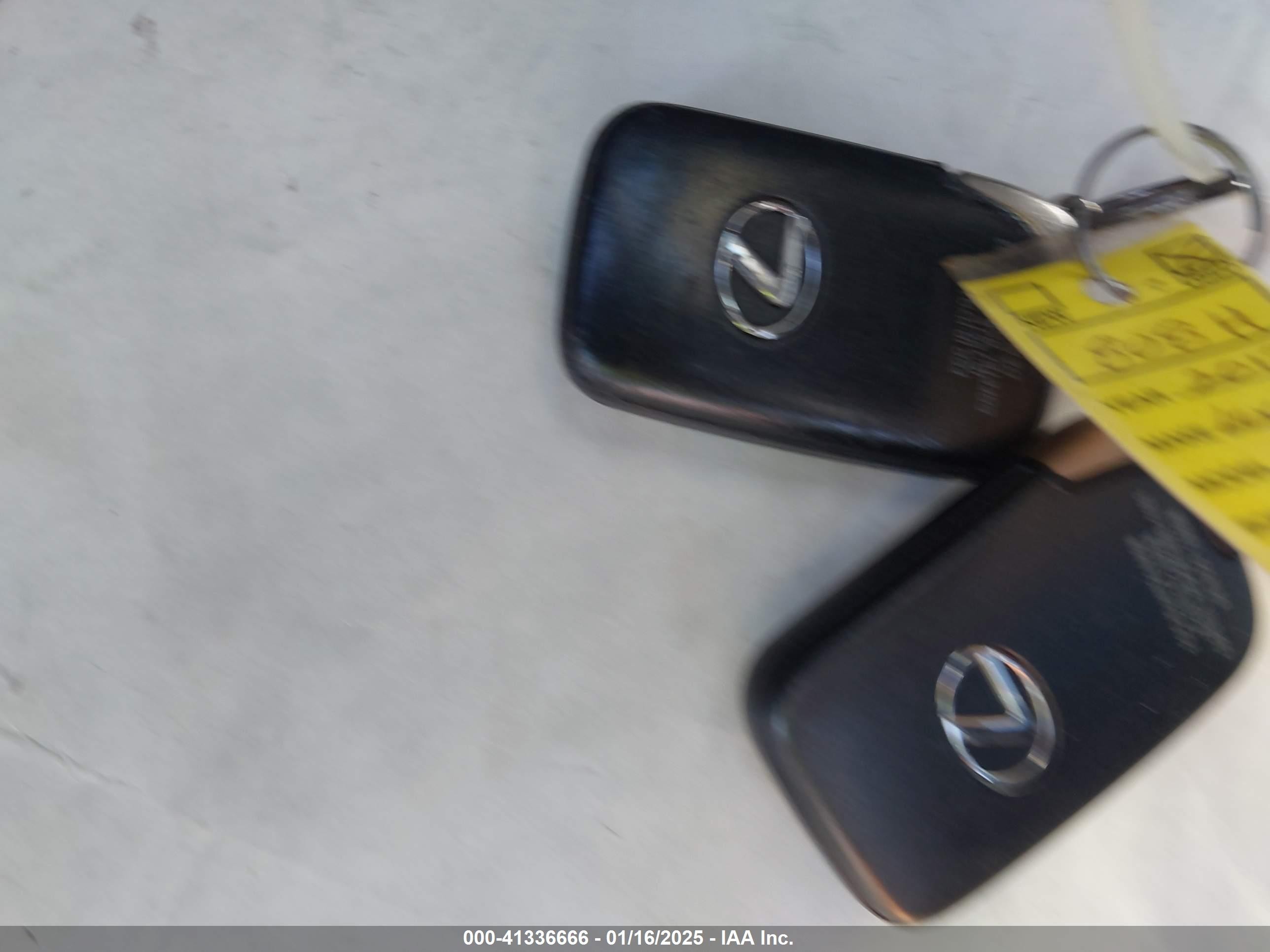 2012 Lexus Is 250   White vin: JTHBF5C20C5182094