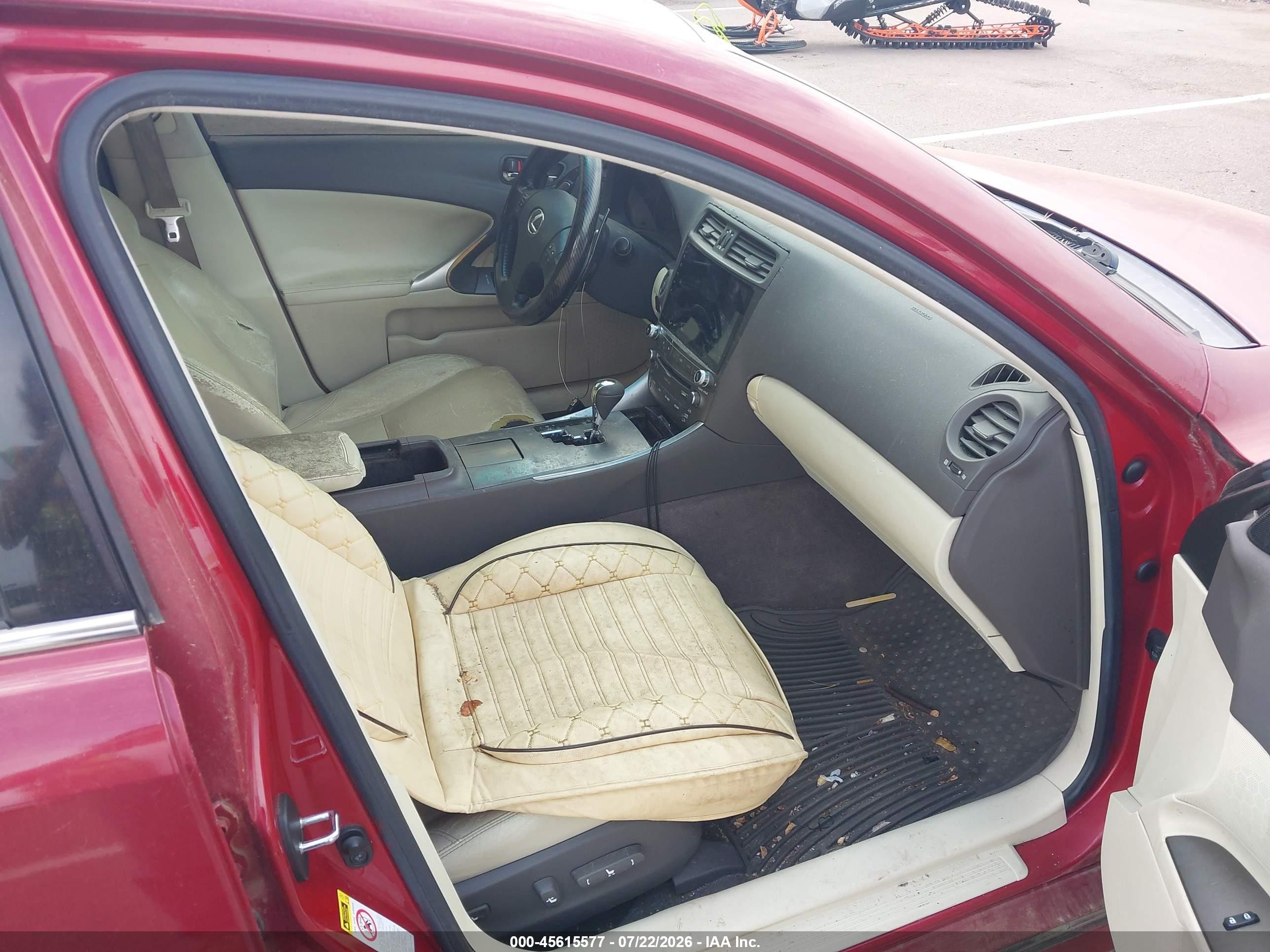 2010 Lexus Is 250   Red vin: JTHBF5C21A5112830