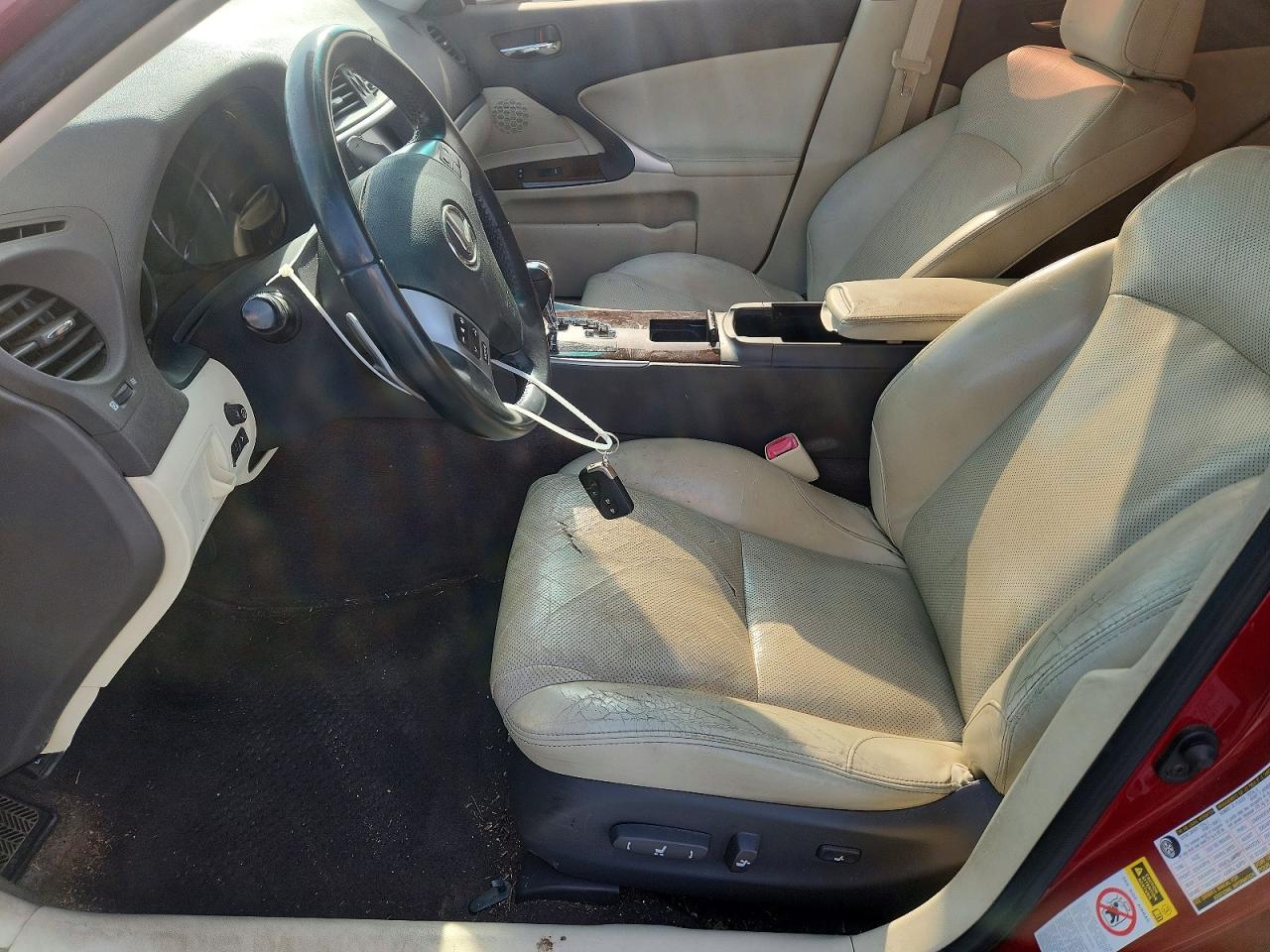 2011 Lexus Is 250 Red vin: JTHBF5C21B5141472