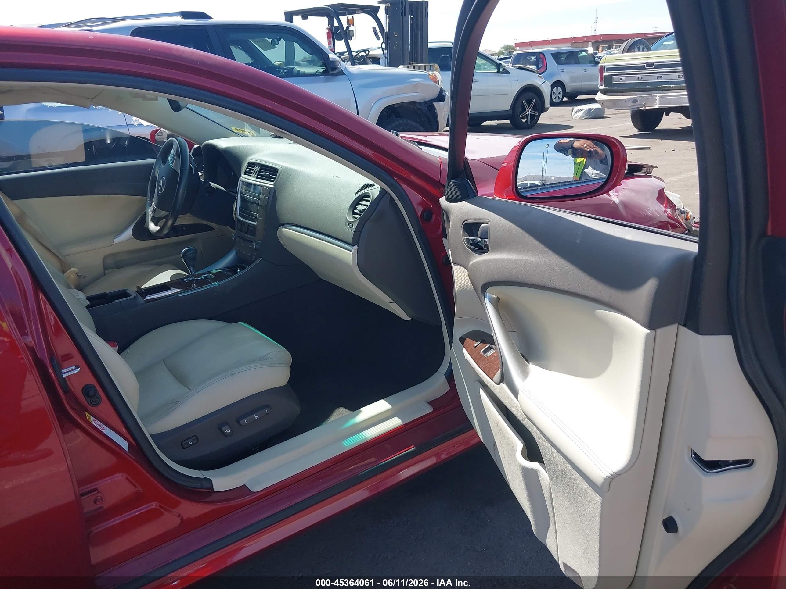 2013 Lexus Is 250   Red vin: JTHBF5C21D5192148