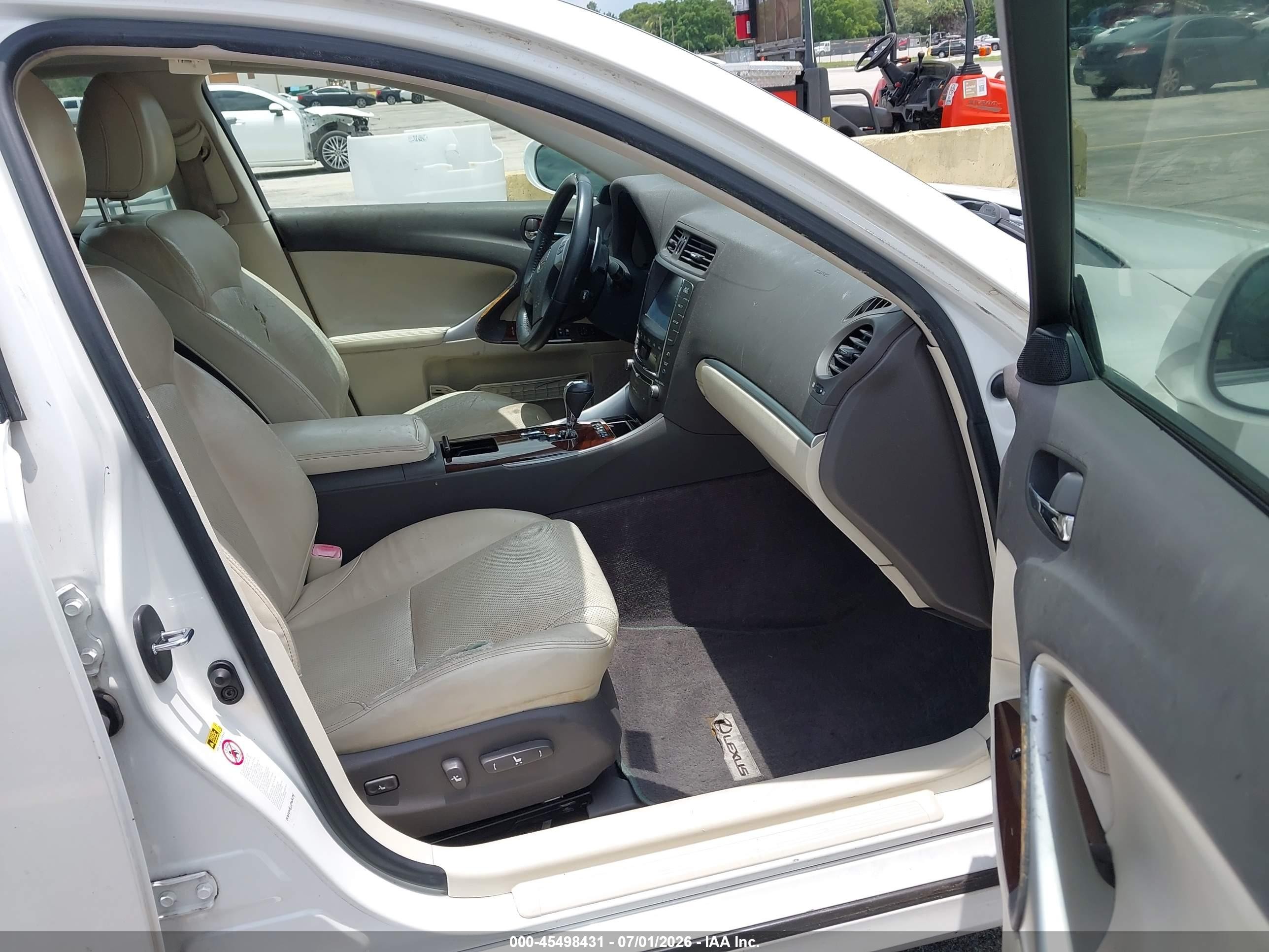 2013 Lexus Is 250   White vin: JTHBF5C21D5192814