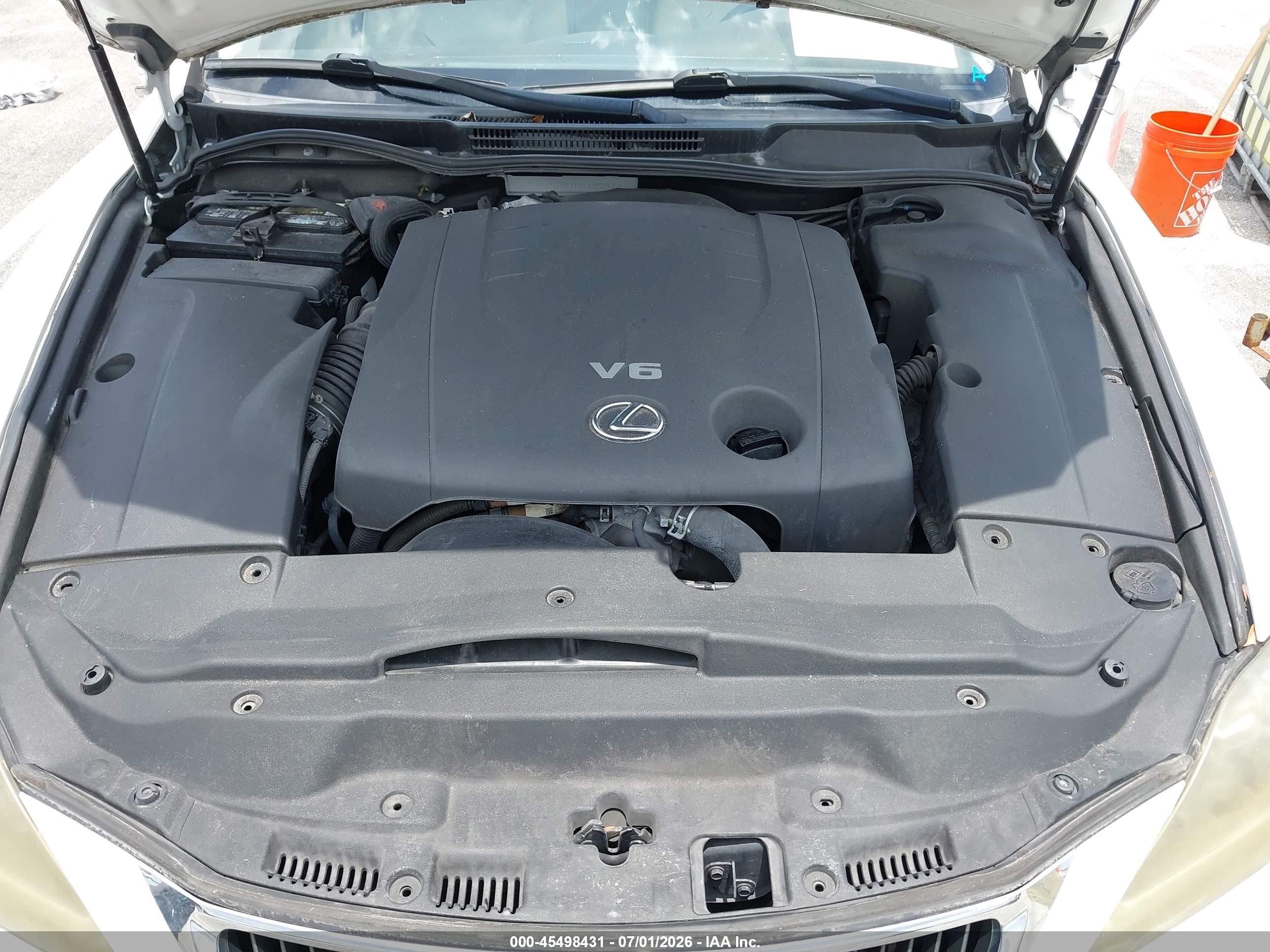 2013 Lexus Is 250   White vin: JTHBF5C21D5192814