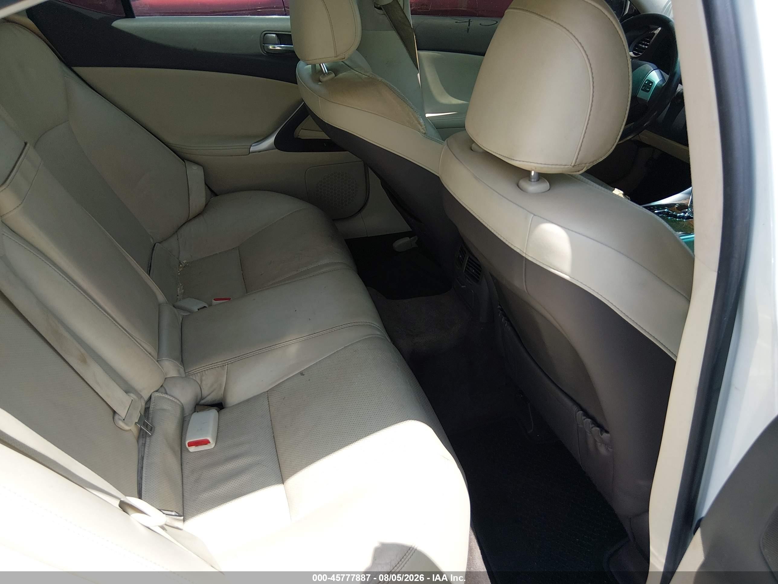 2011 Lexus Is 250   Белый vin: JTHBF5C22B5144574