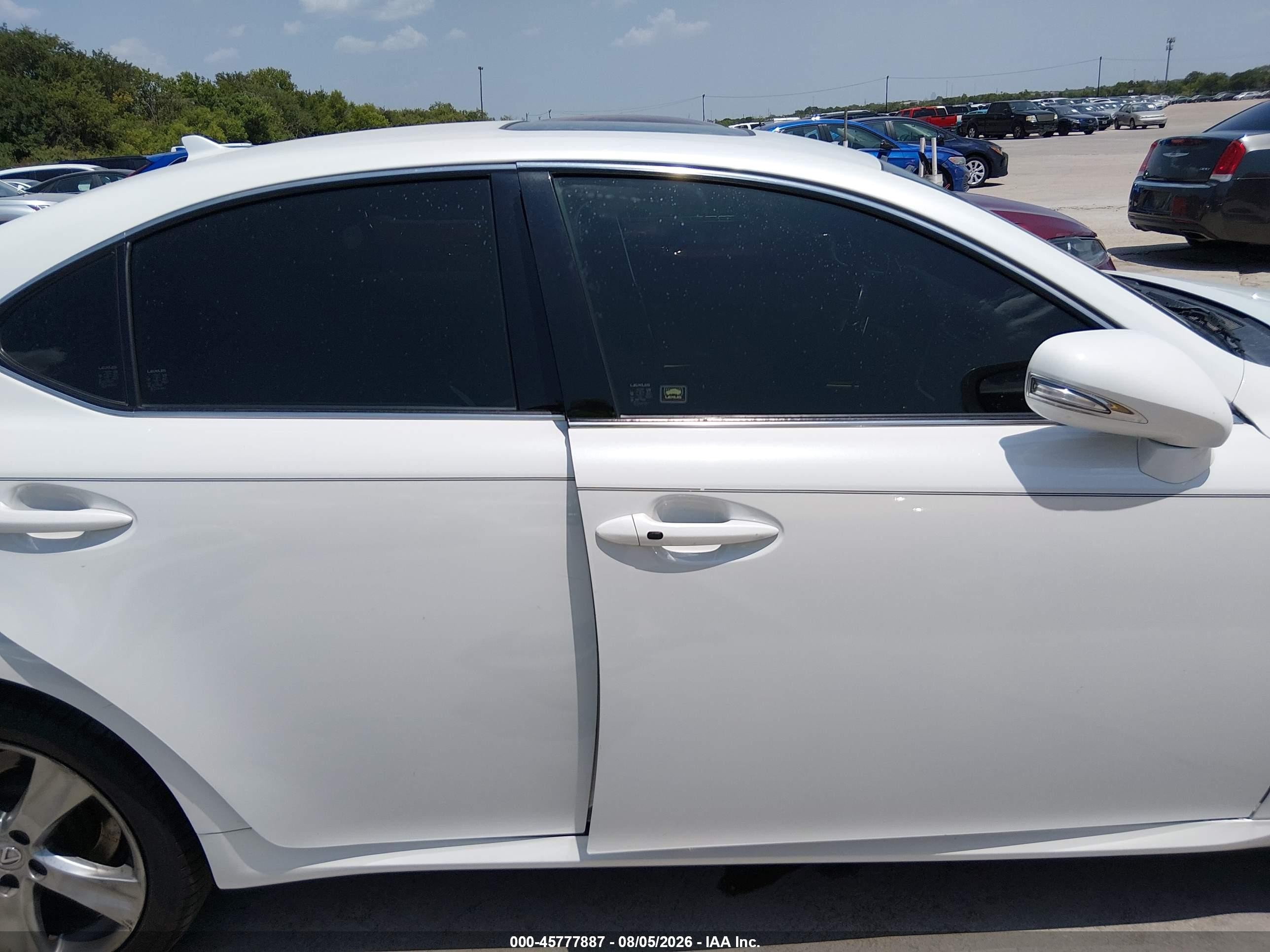 2011 Lexus Is 250   Белый vin: JTHBF5C22B5144574