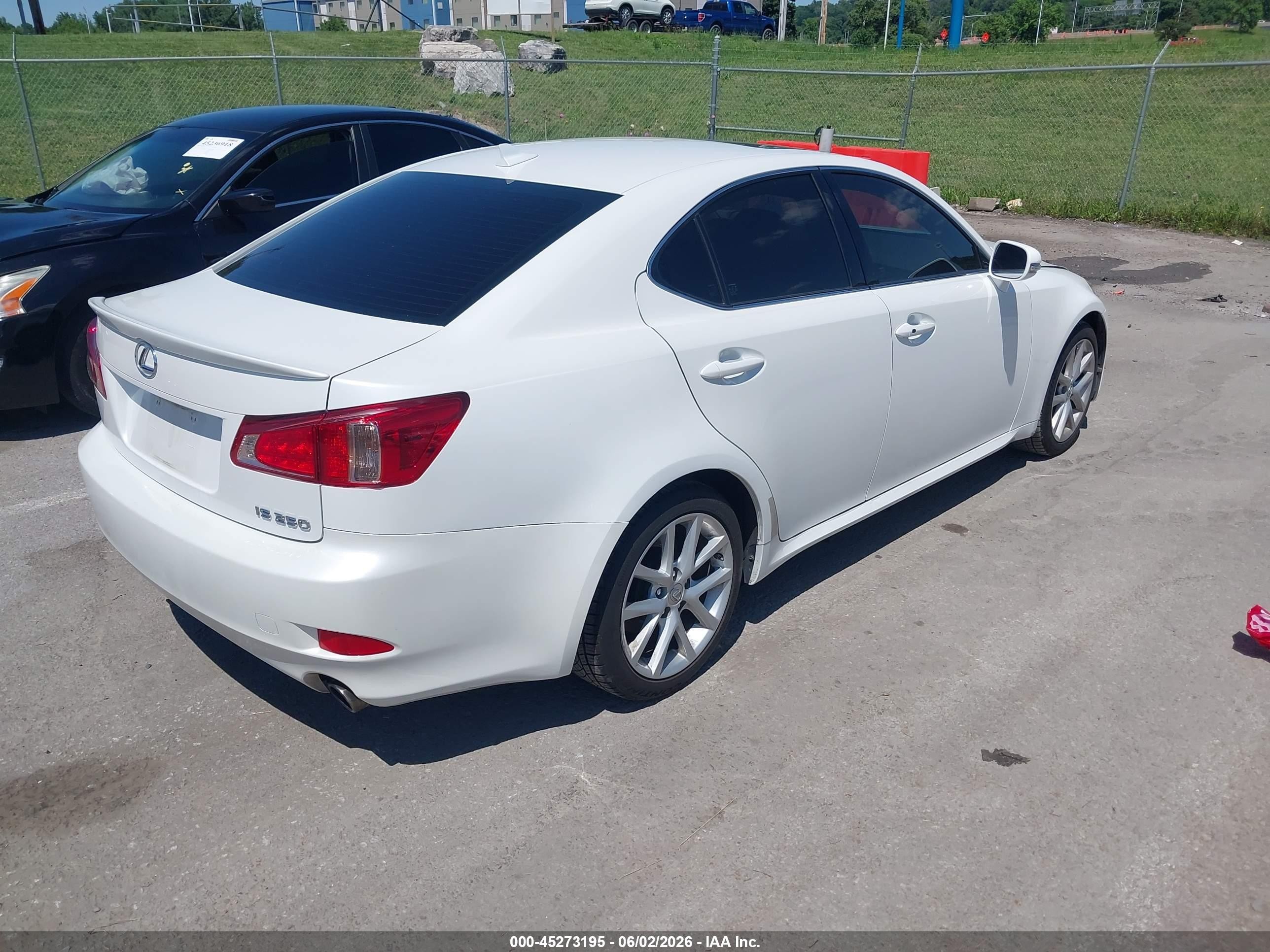 2012 Lexus Is 250   White vin: JTHBF5C22C5165412