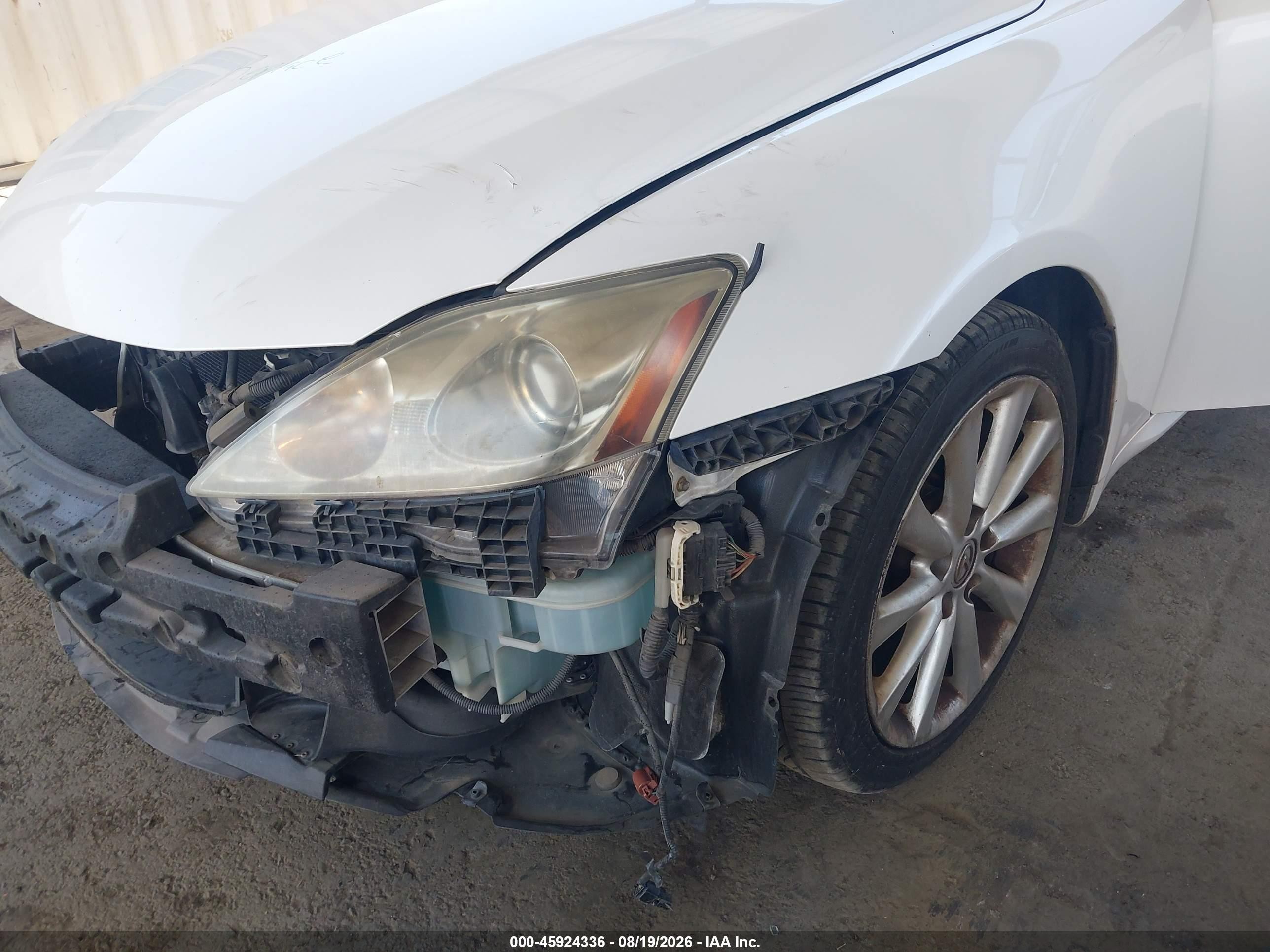 2010 Lexus Is 250   White vin: JTHBF5C23A5107581
