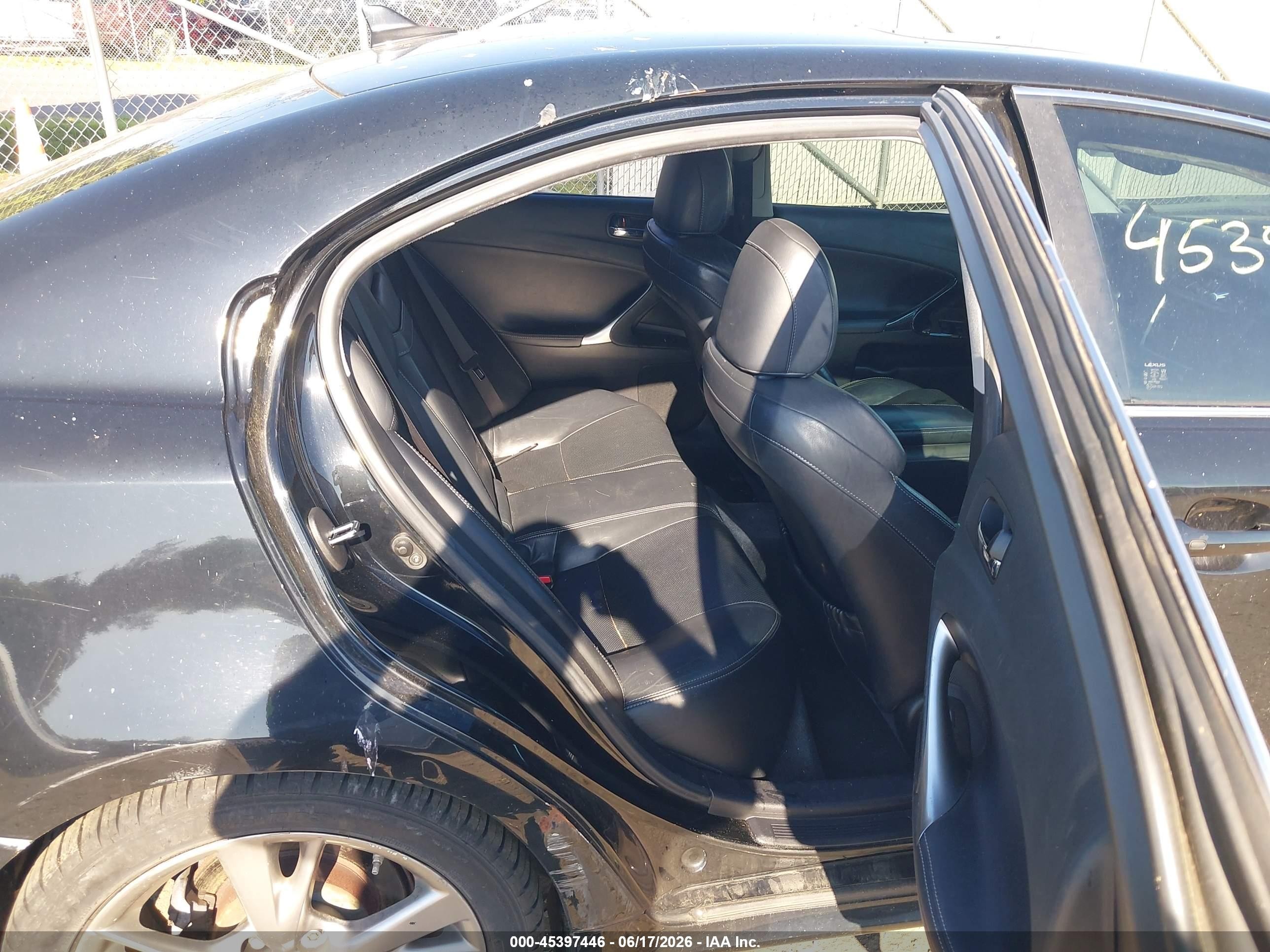 2010 Lexus Is 250 Черный vin: JTHBF5C23A5114093