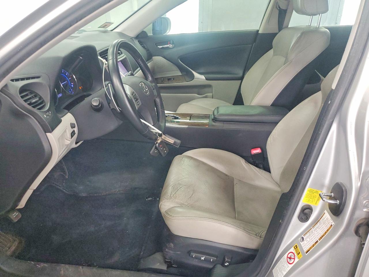 2011 Lexus Is 250 Base Серебряный vin: JTHBF5C23B5156670