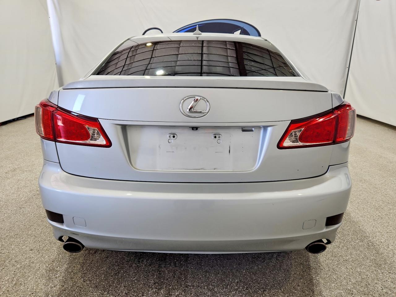 2011 Lexus Is 250 Base Серебряный vin: JTHBF5C24B2101369