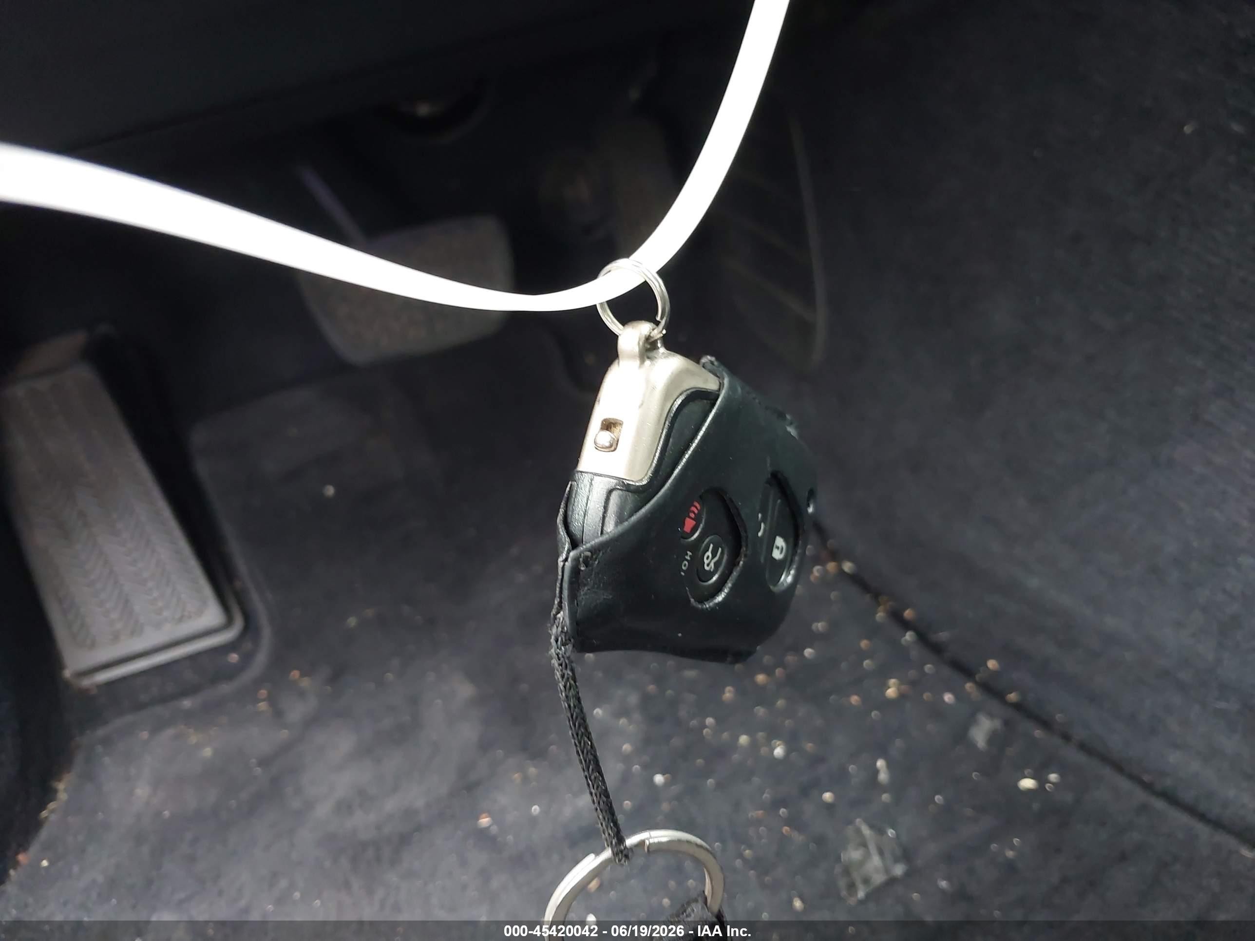 2010 Lexus Is 250   Серый vin: JTHBF5C25A5128688