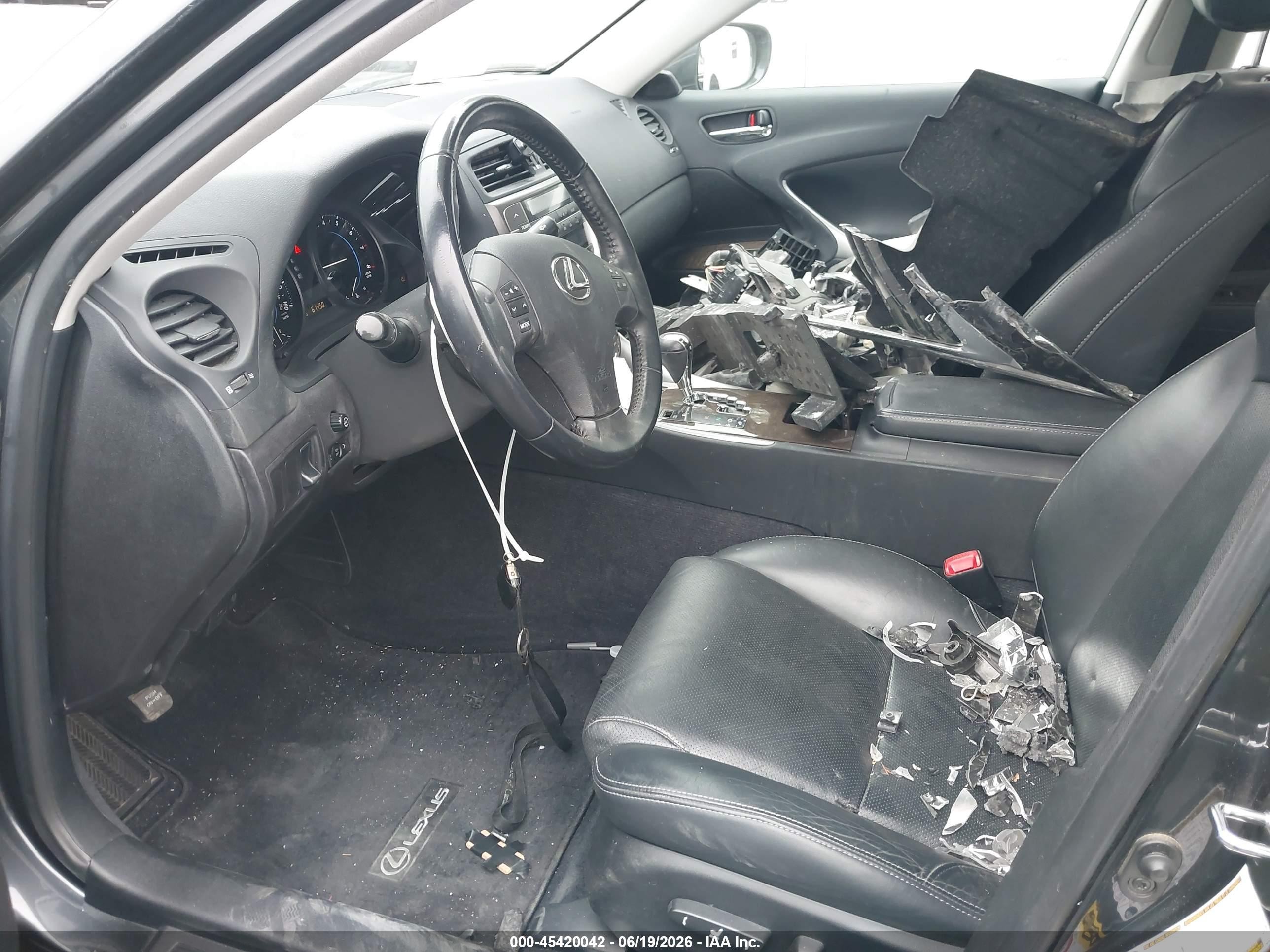2010 Lexus Is 250   Серый vin: JTHBF5C25A5128688