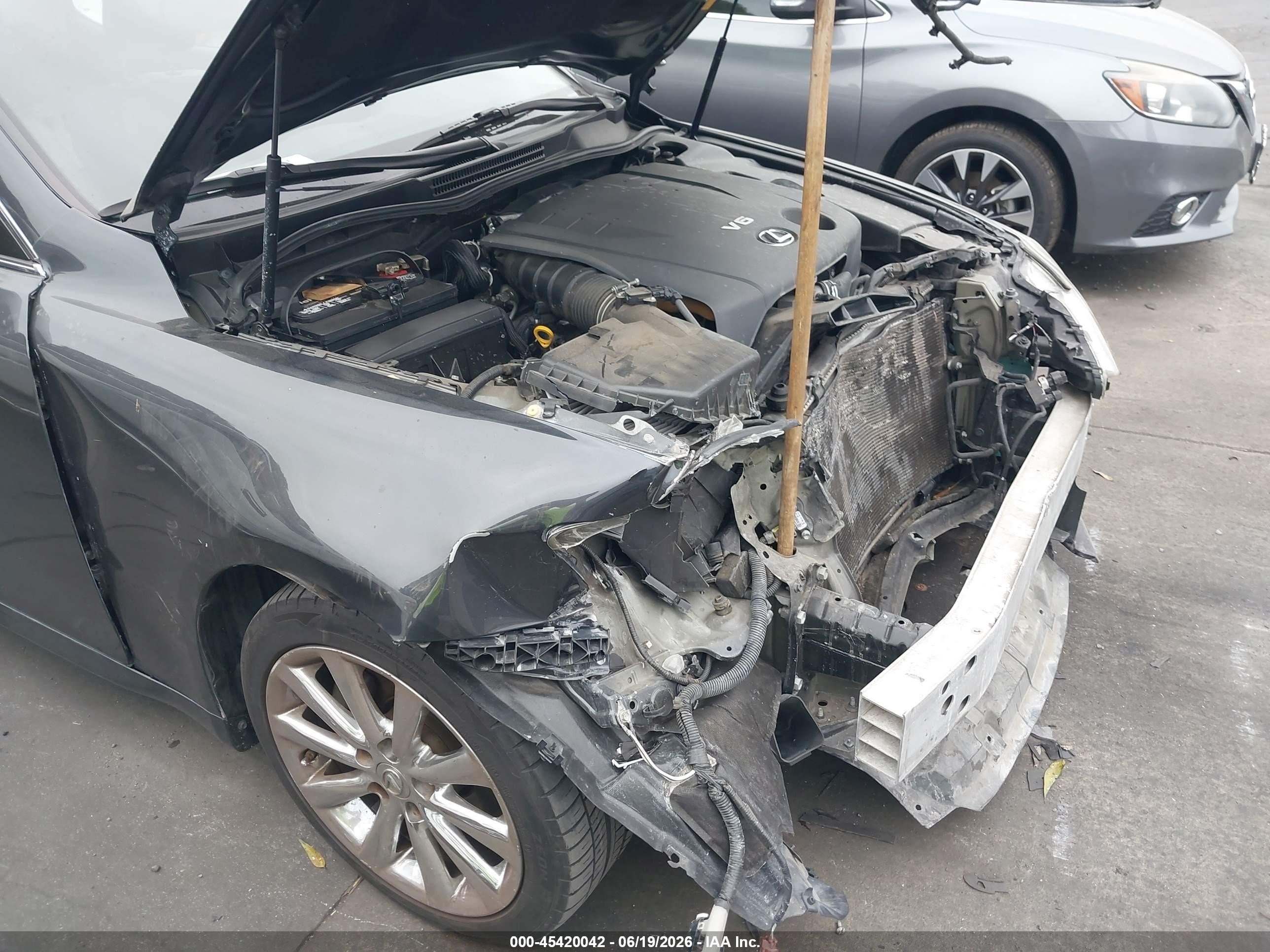 2010 Lexus Is 250   Серый vin: JTHBF5C25A5128688