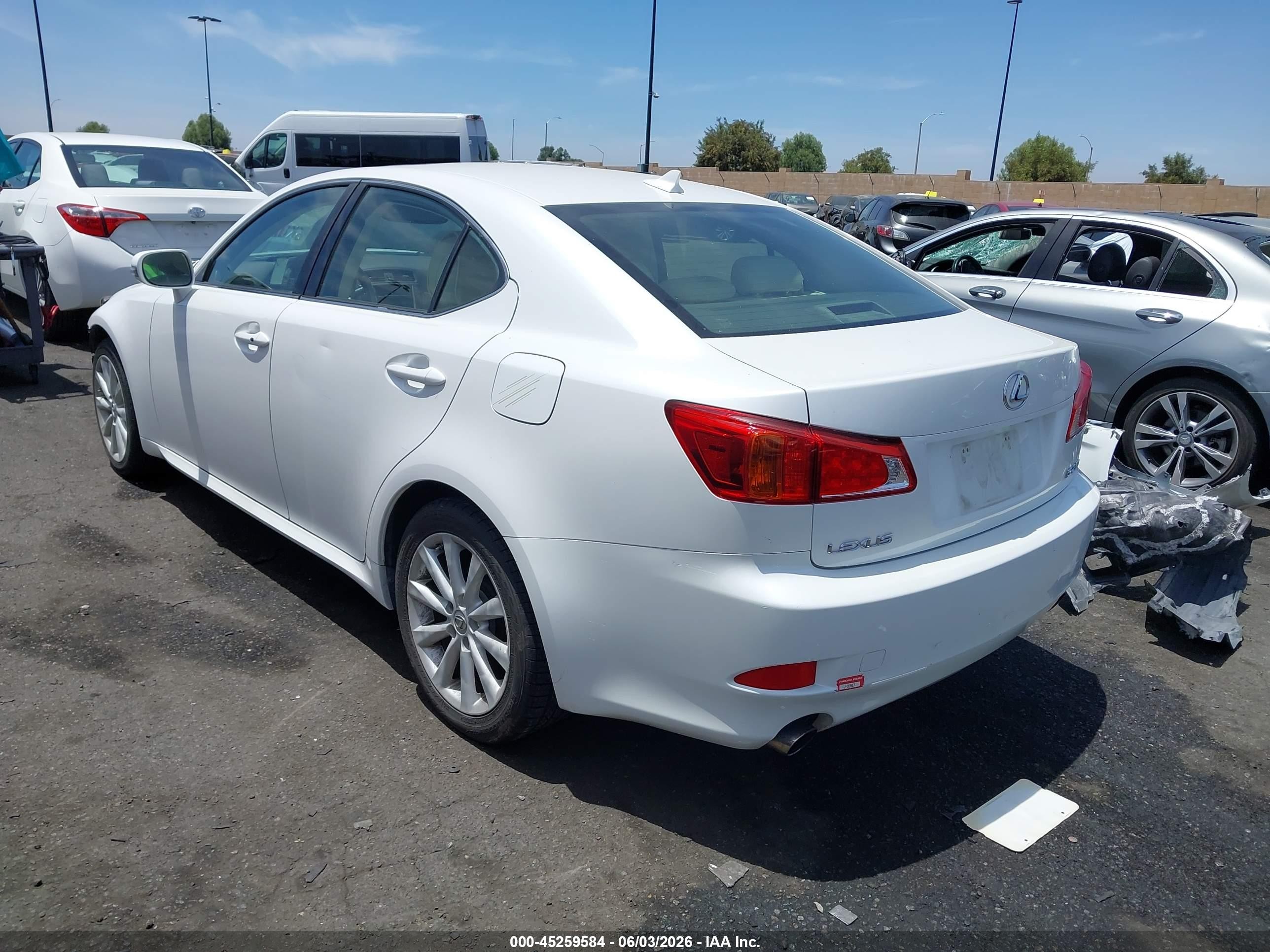 2010 Lexus Is 250   White vin: JTHBF5C26A2095721
